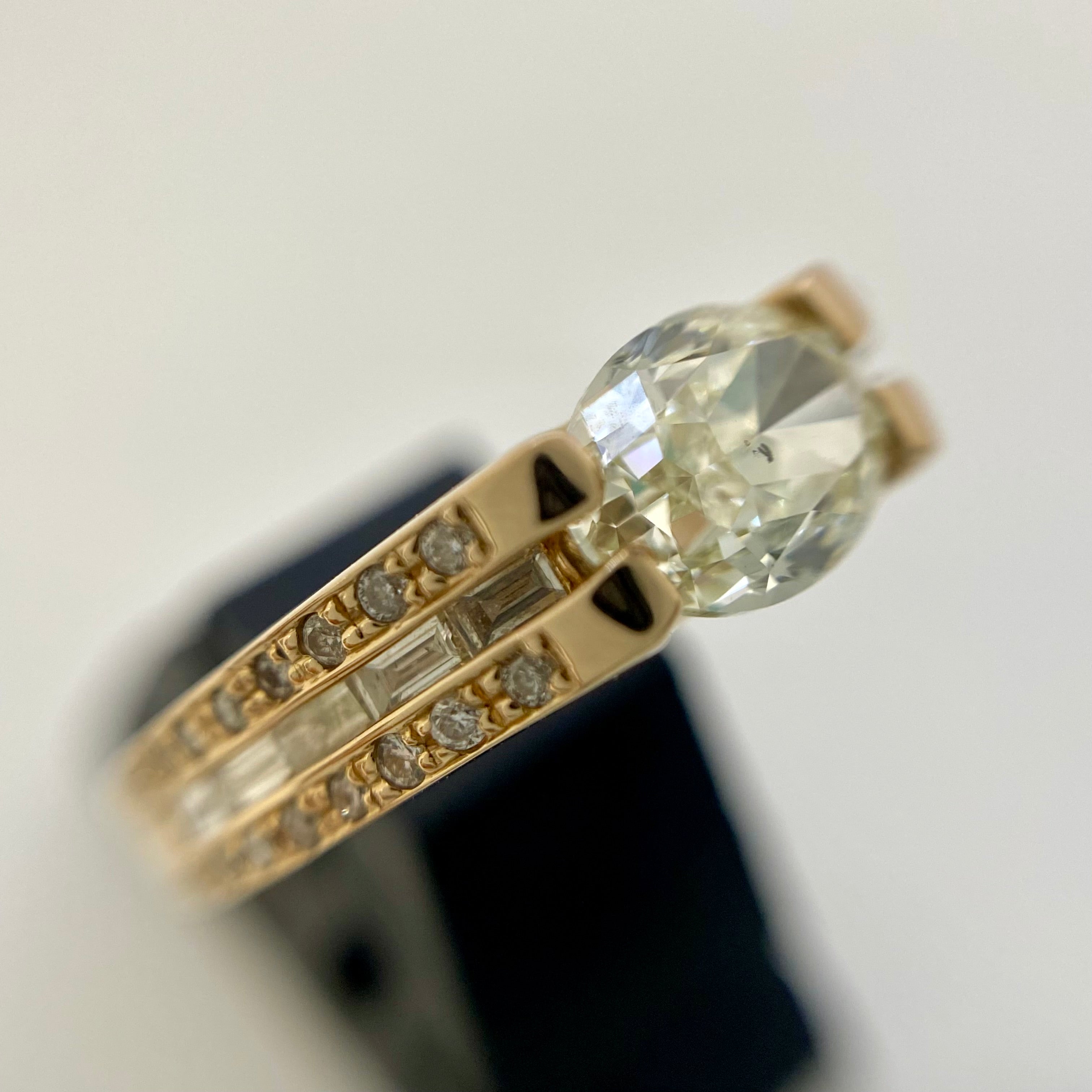 【送料無料】_ ノンブランド_K18 D1.062ct FD0.31ct_リング 3.8g_中古品