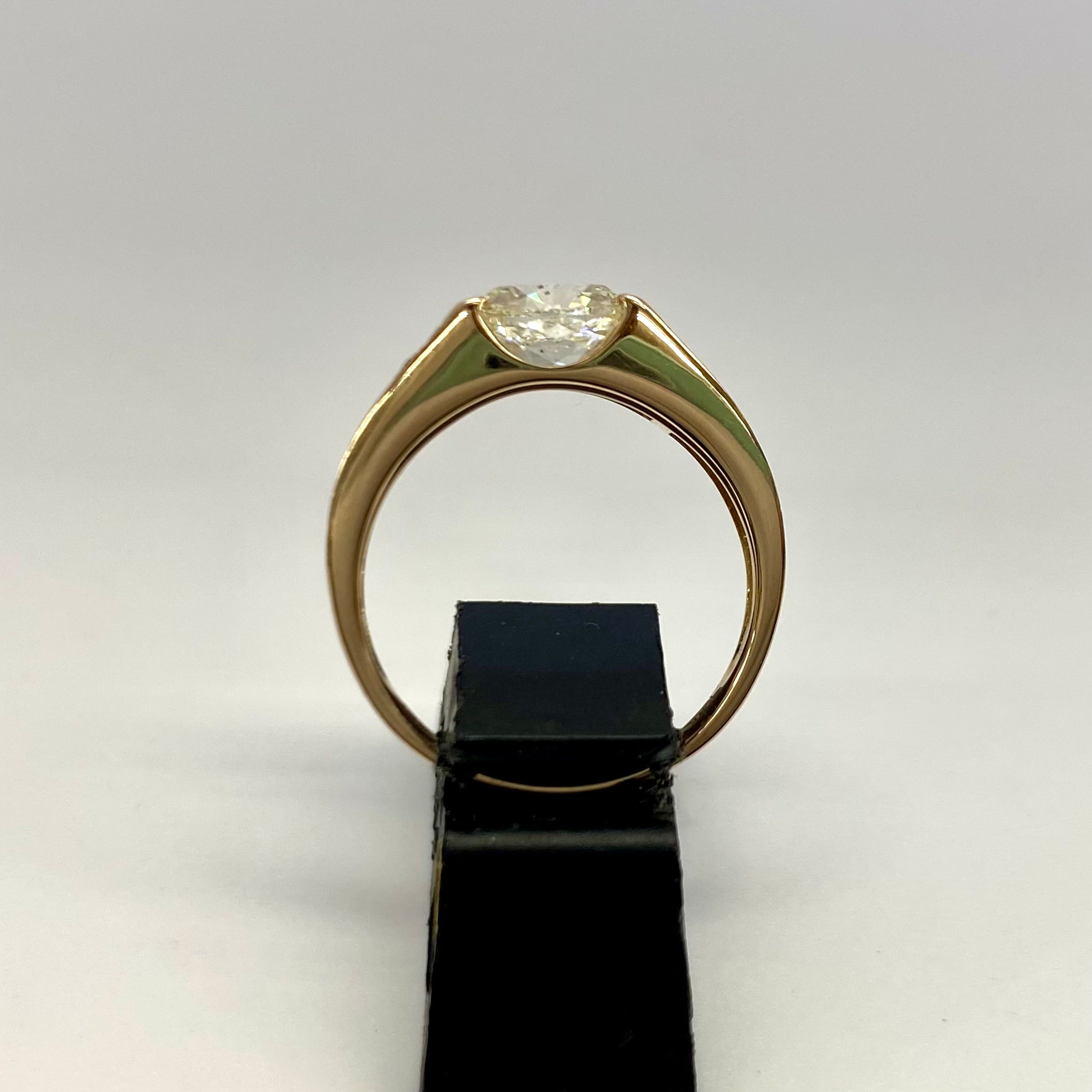 【送料無料】_ ノンブランド_K18 D1.062ct FD0.31ct_リング 3.8g_中古品