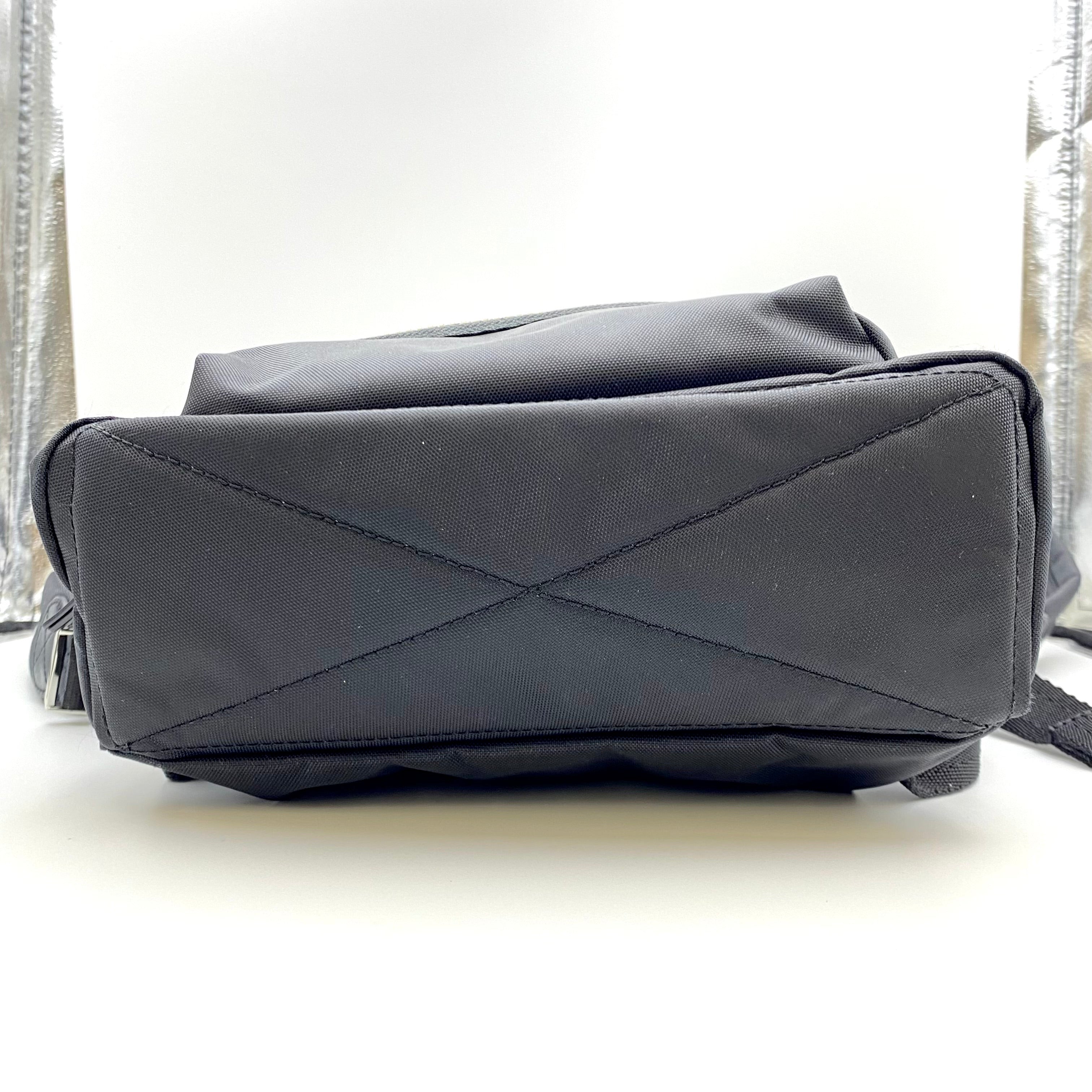 【送料無料】_ MARC JACOBS_(マークジェイコブス)_ リュックサック_ M0012702 黒 _中古品