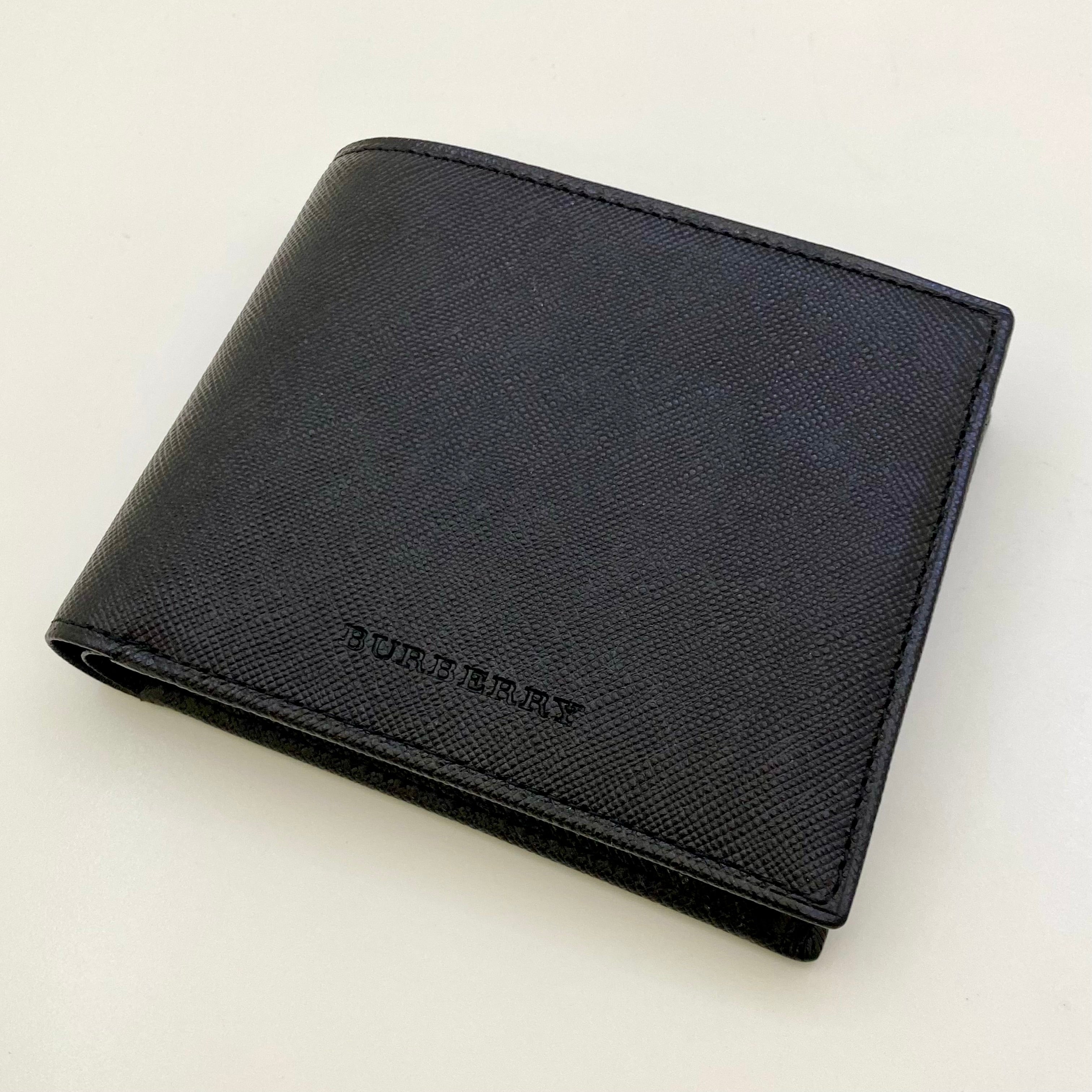 【送料無料】_ BURBERRY_(バーバリー)_二つ折り財布 _(株)西川ライセンス品 _MS5501AD09 _中古品