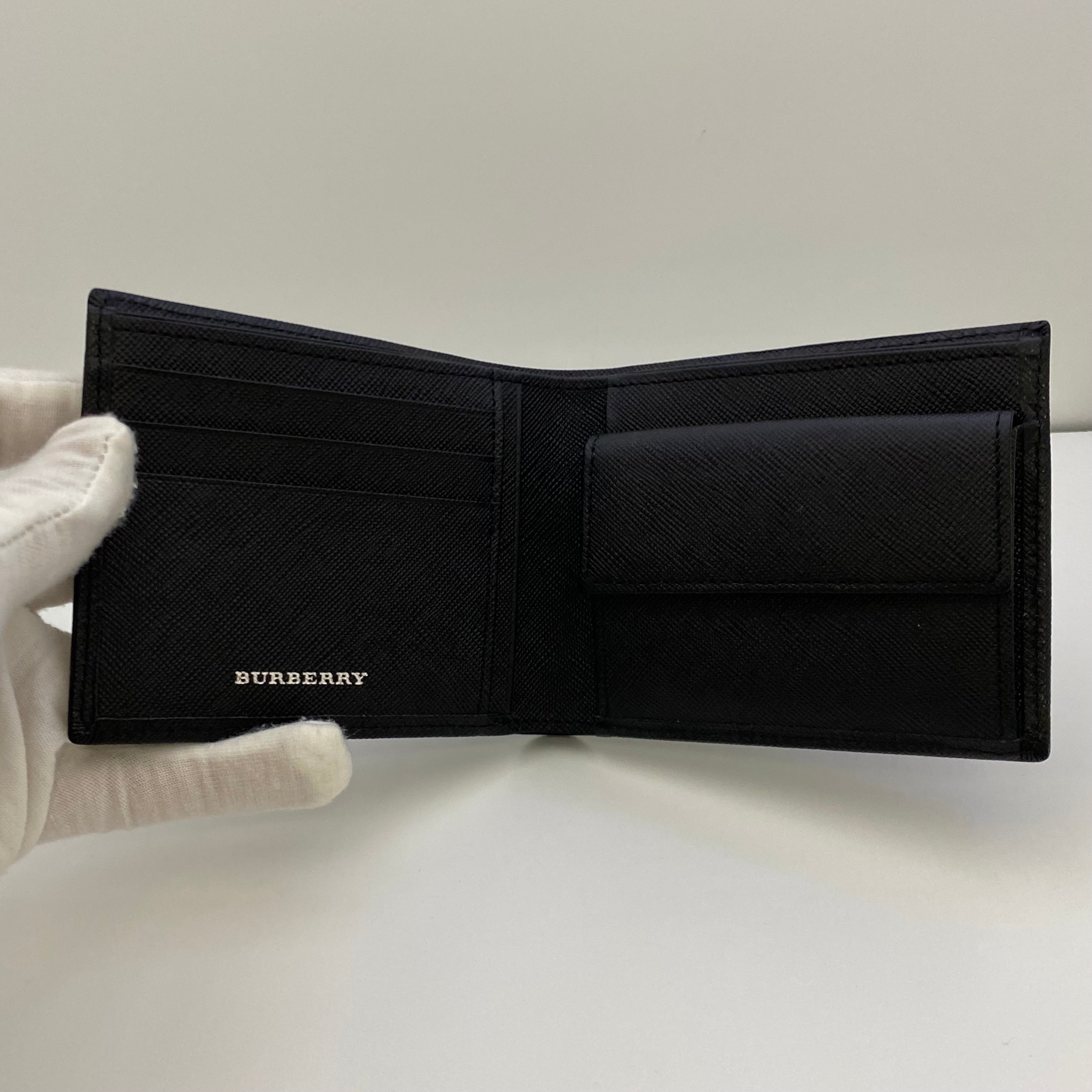 【送料無料】_ BURBERRY_(バーバリー)_二つ折り財布 _(株)西川ライセンス品 _MS5501AD09 _中古品