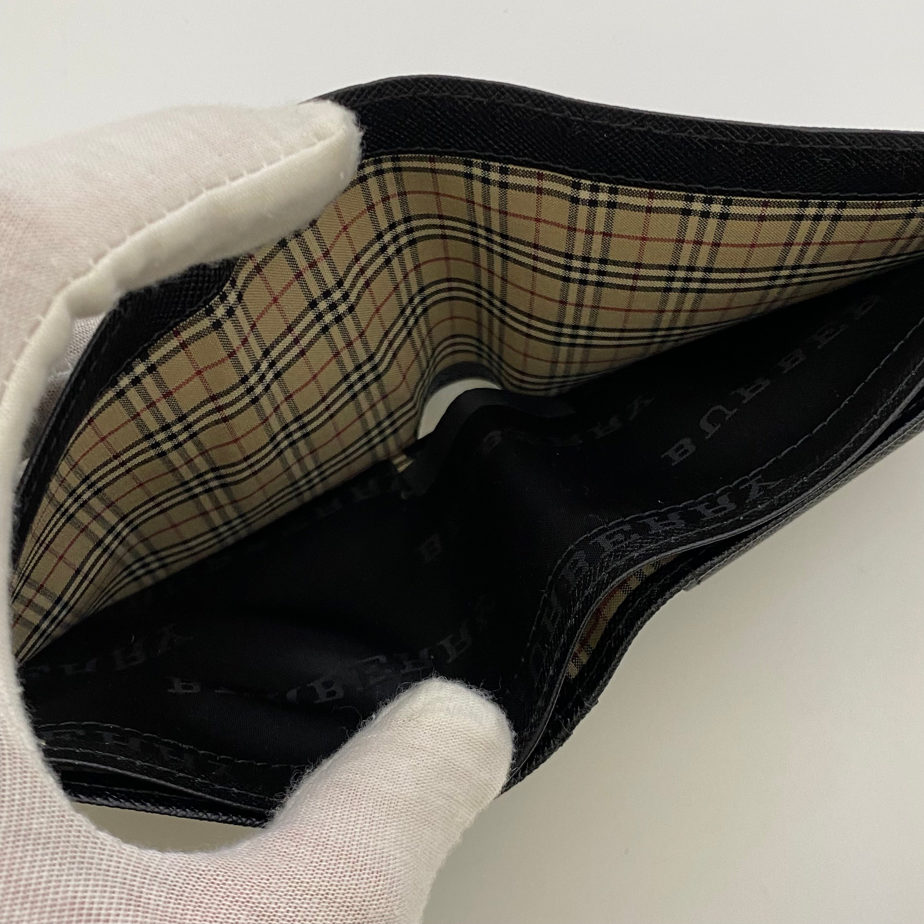 【送料無料】_ BURBERRY_(バーバリー)_二つ折り財布 _(株)西川ライセンス品 _MS5501AD09 _中古品