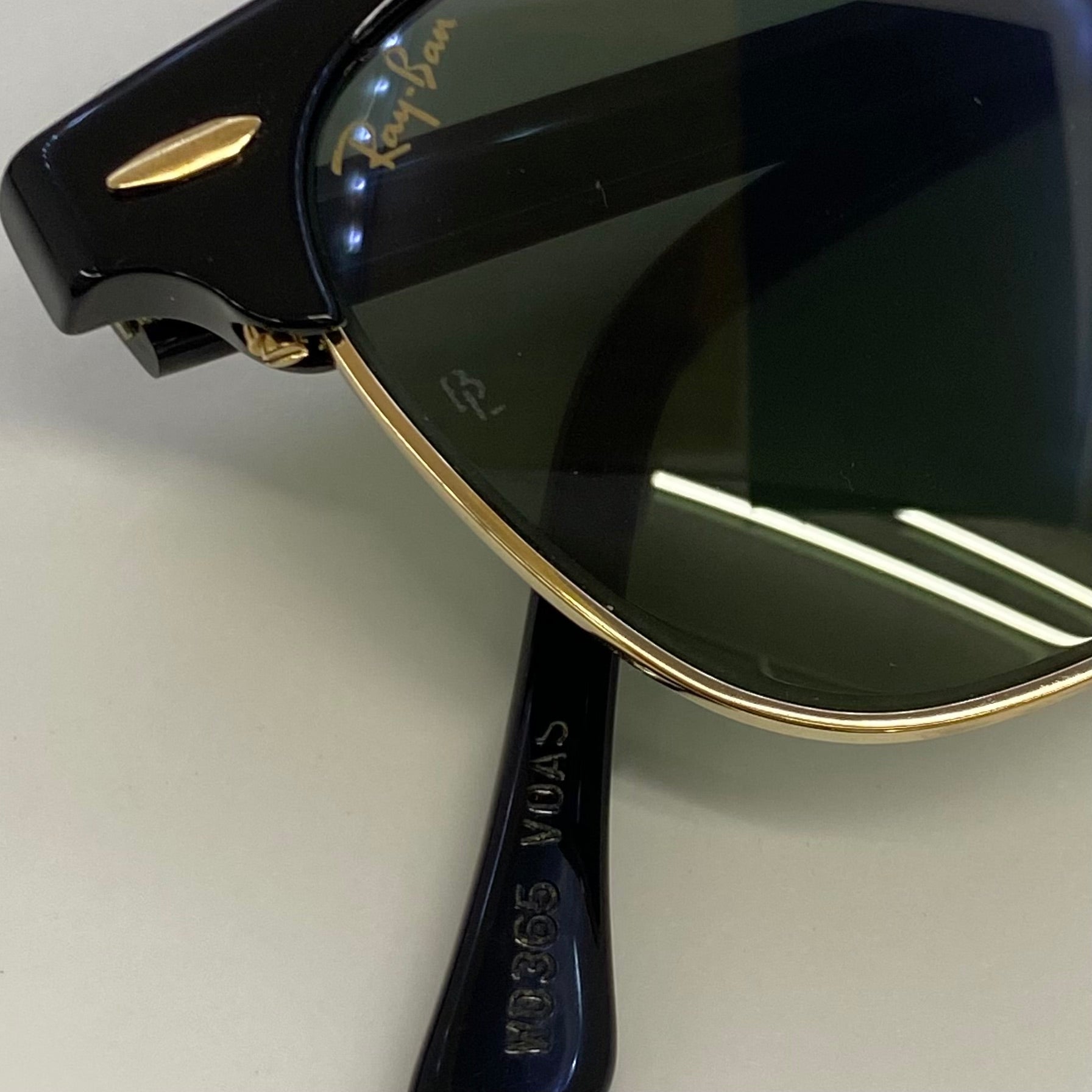 【送料無料】_ Ray−Ban _(レイバン)_ サングラス USA/B&L_ クラブマスターW0365_ 中古品