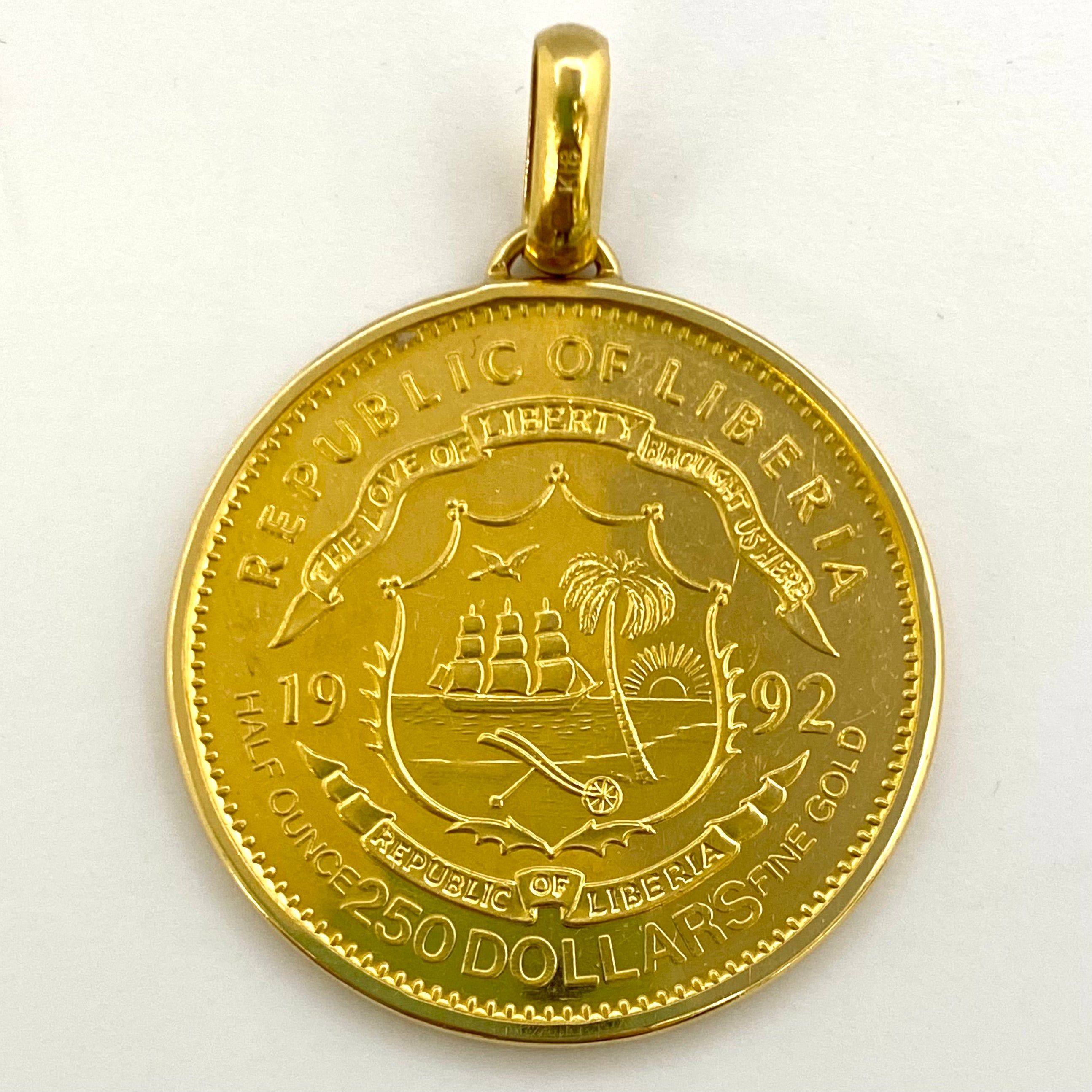 【送料無料】_ F1アイルトンセナ_1/2OZ 純金コイン_ペンダントトップ _総重量18.1g_中古品