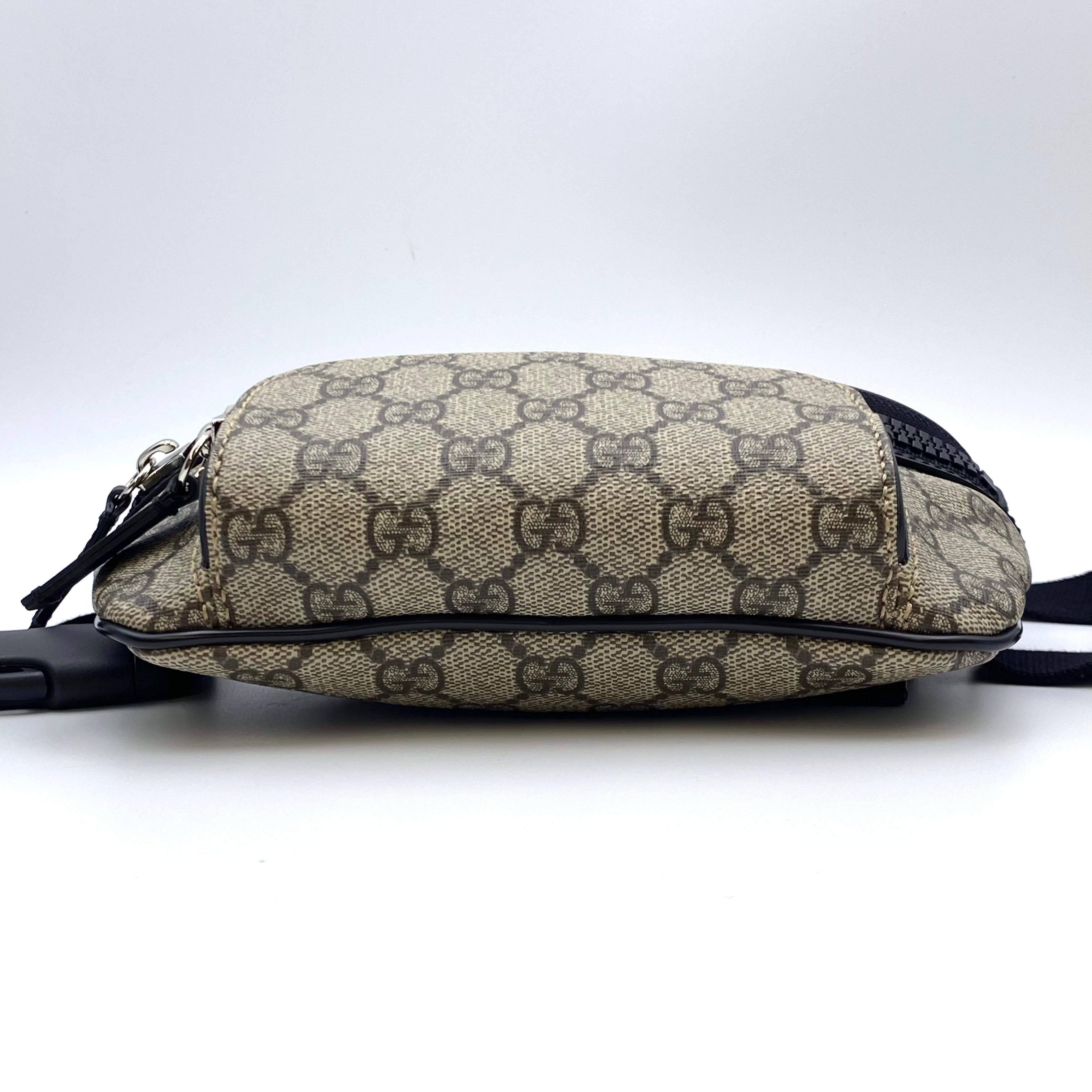 【送料無料】_ GUCCI_(グッチ)_GGスプリーム ウエストポーチ_ ベージュ×ブラック_ 450946 _中古品