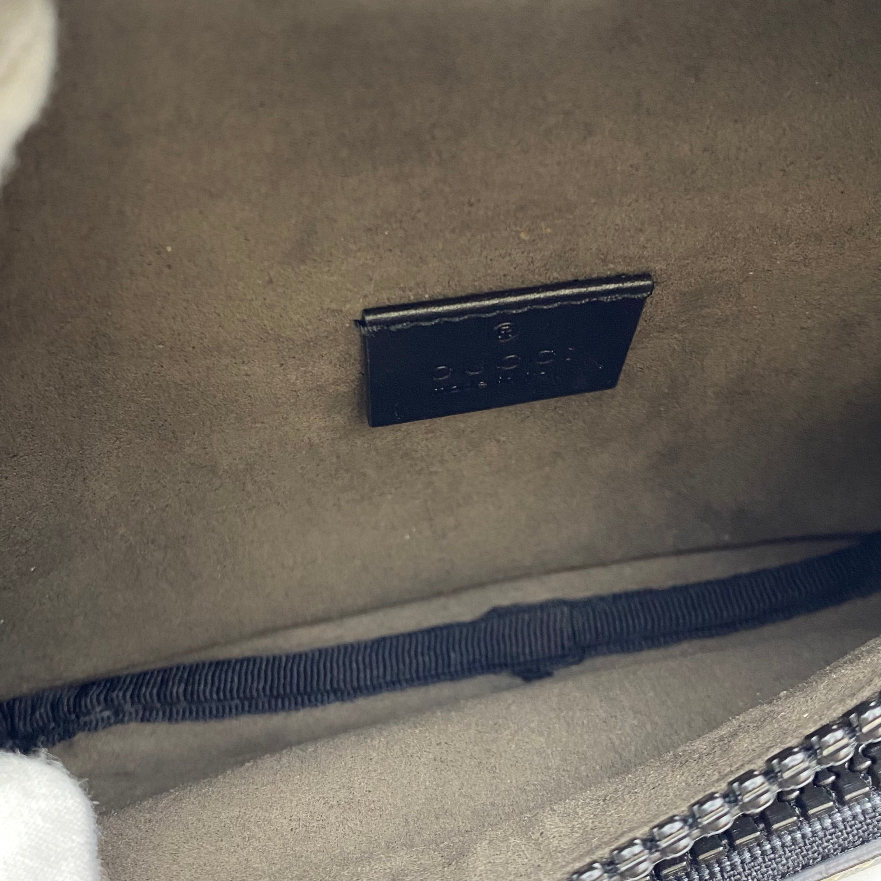 【送料無料】_ GUCCI_(グッチ)_GGスプリーム ウエストポーチ_ ベージュ×ブラック_ 450946 _中古品