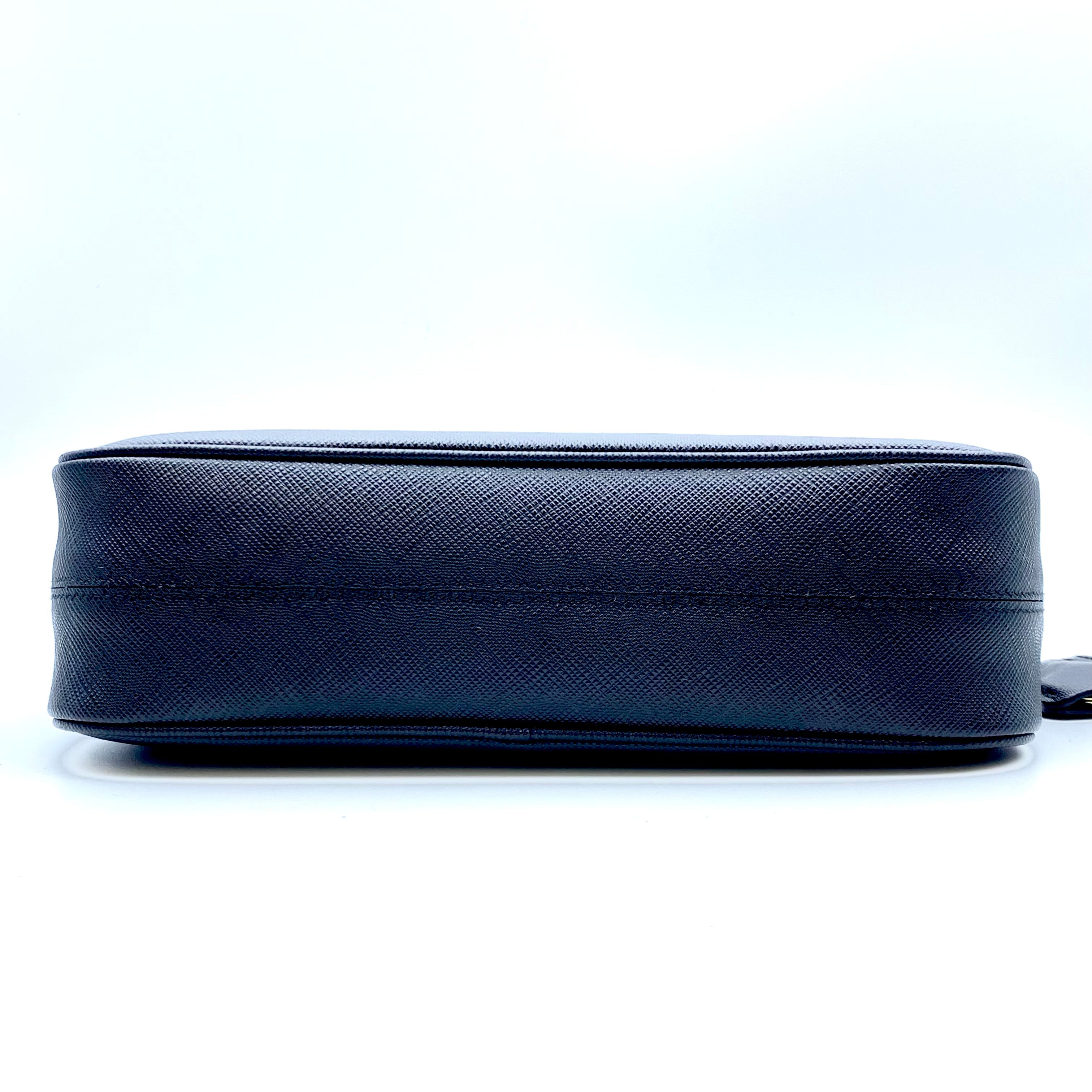 【送料無料】_PRADA_(プラダ)_1BC204_サフィアーノ レザー 黒_ミニバッグ ショルダーバッグ_中古品