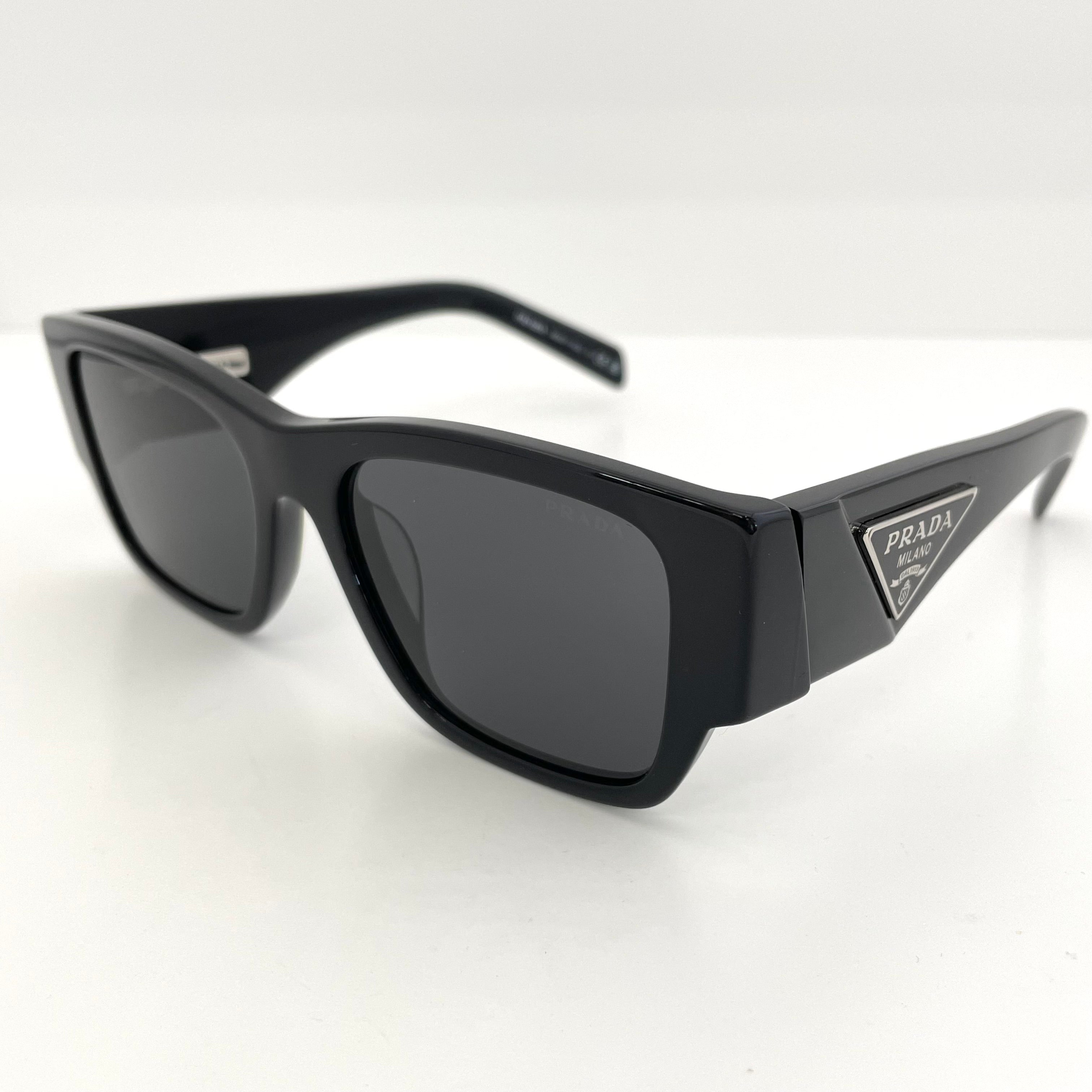 【送料無料】_ PRADA_(プラダ)_トライアングルロゴ サングラス_ SPR10Z_ 中古品