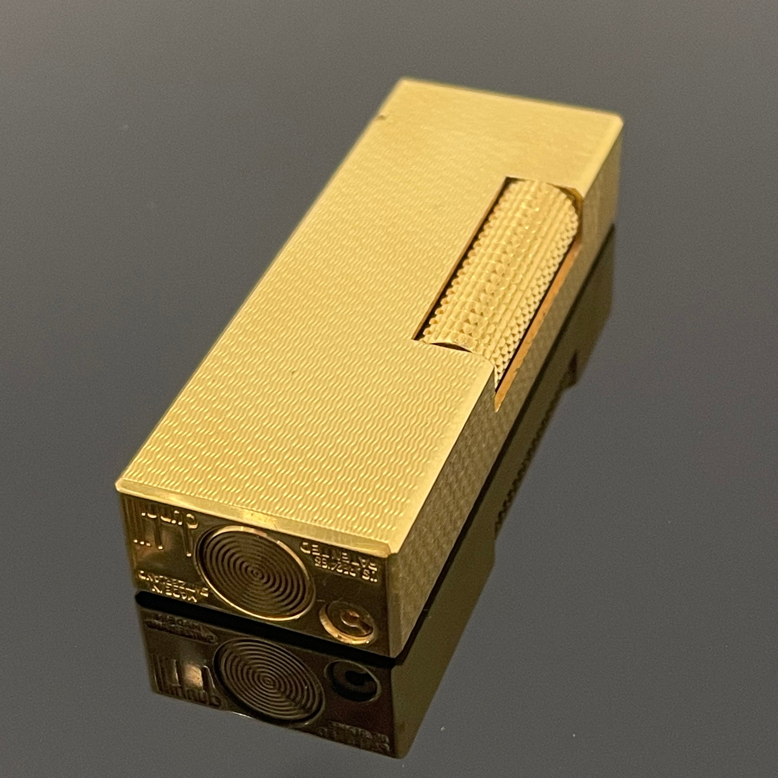 dunhill_(ダンヒル)_ローラーガスライター _ゴールドカラー_ 中古品