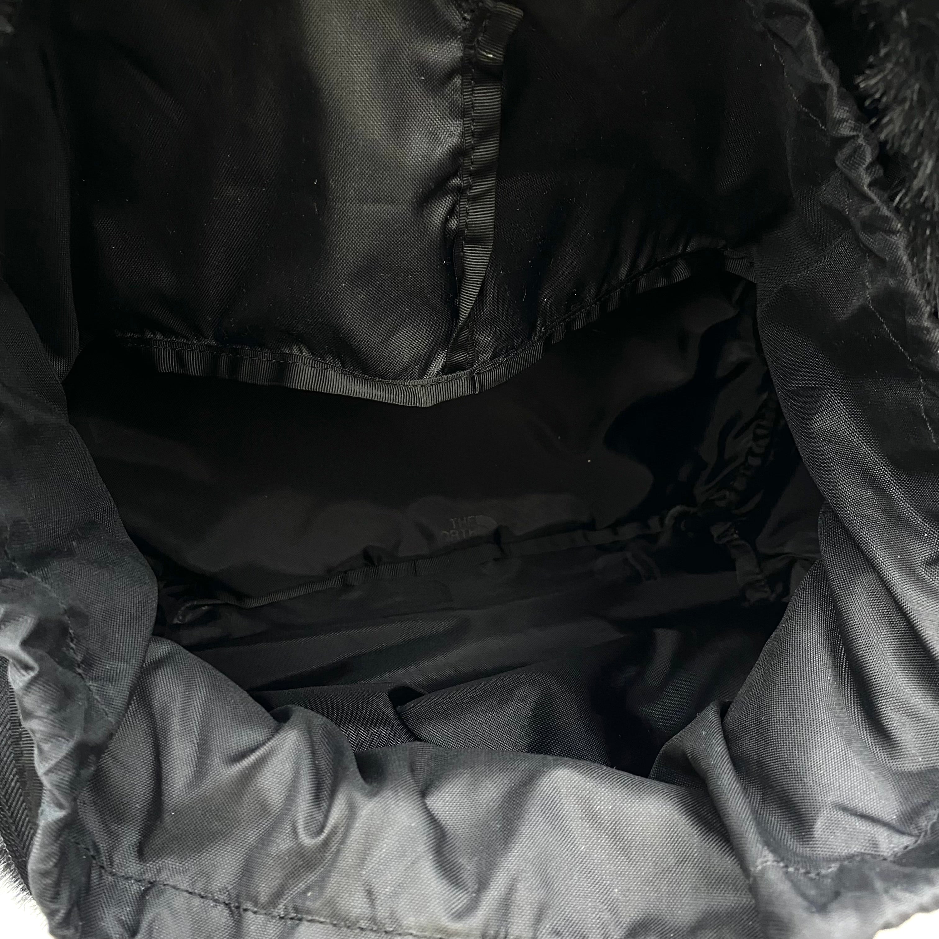 【送料無料】_ Supreme_(シュプリーム)× _THE NORTH FACE_(ザノースフェイス )_ファー バックパック_NF0A5G86_中古品