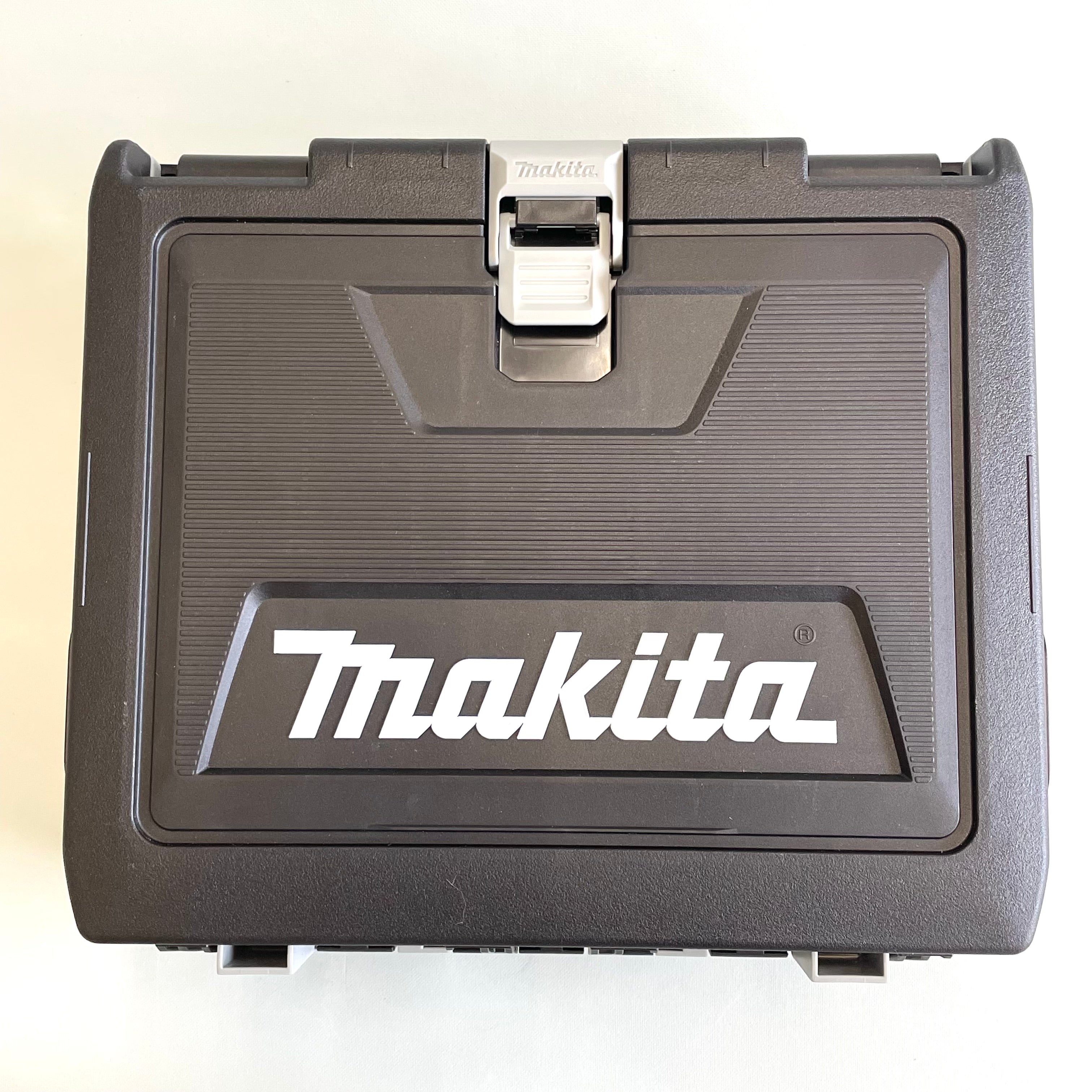 makita_(マキタ)_充電式インパクトドライバ _限定色TD173DGXAR(レッド)_ 18V 6.0Ah (バッテリBL1860B×2本)_充電器DC18RF・ケース付_未使用品