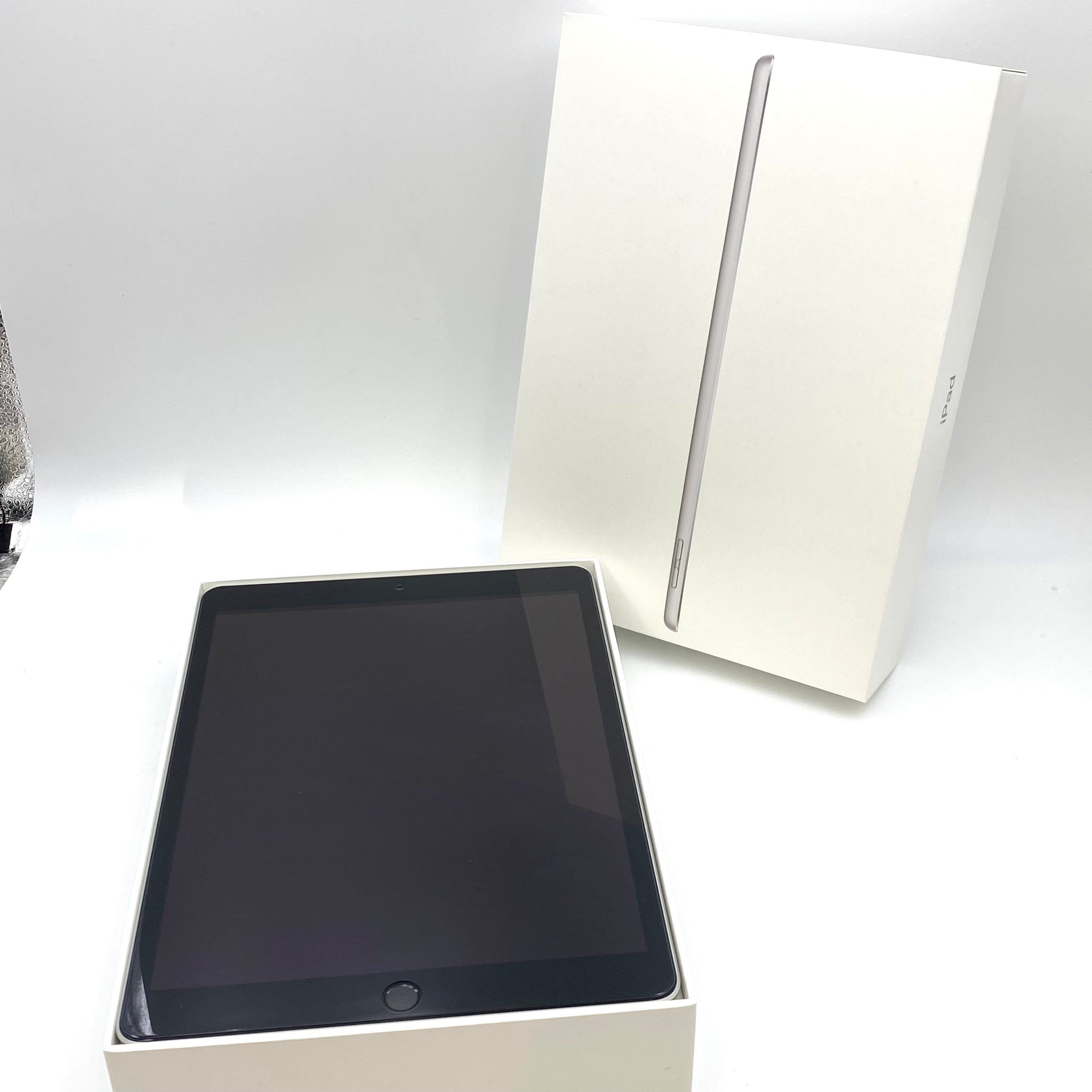 【送料無料】_Apple(アップル)_iPad 第9世代 WiFi_256GB MK2P3J/A_中古品