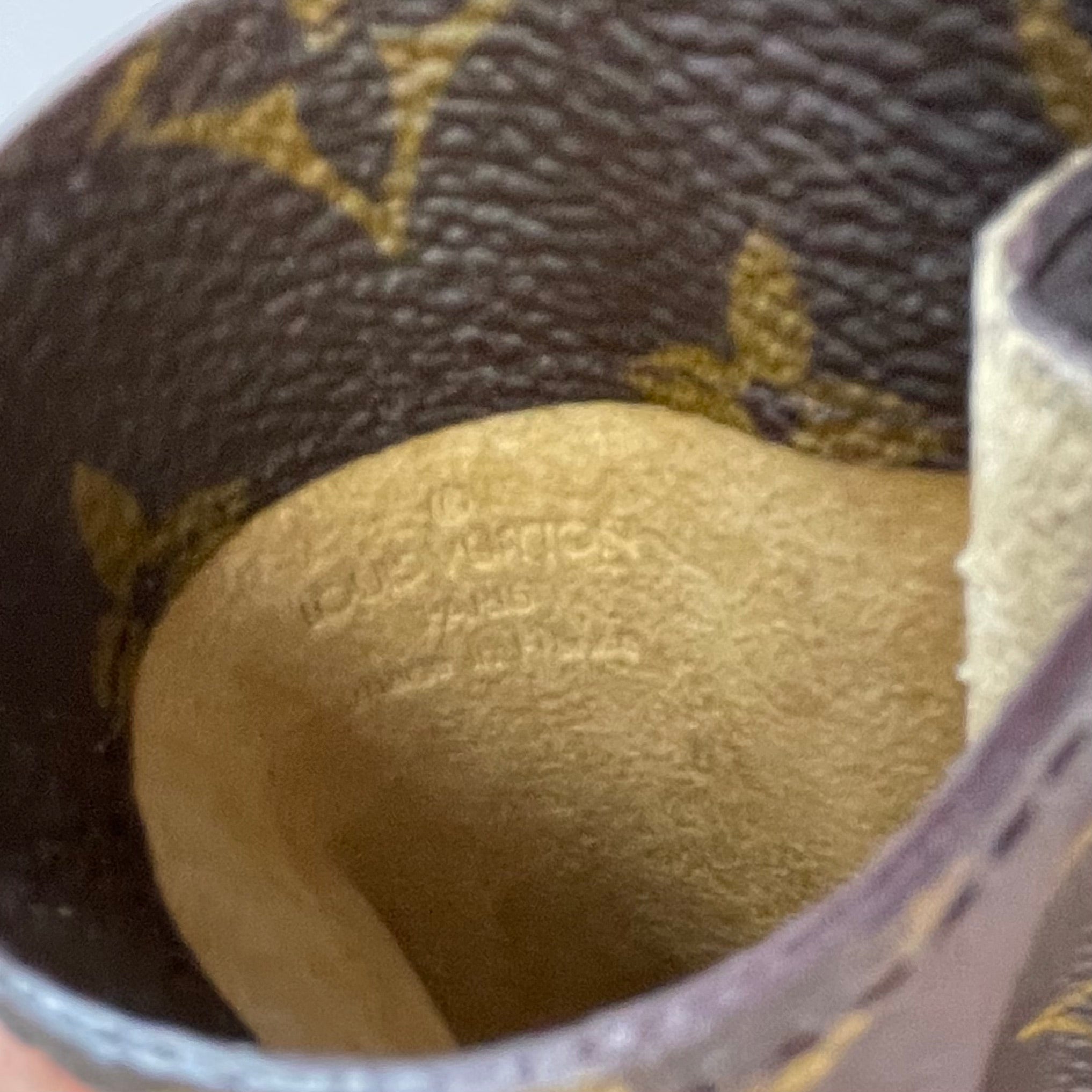 【送料無料】_ LOUIS VUITTON_(ルイヴィトン)_眼鏡ケース _エテュイリュネット サーンプル_ M62962_ 中古品