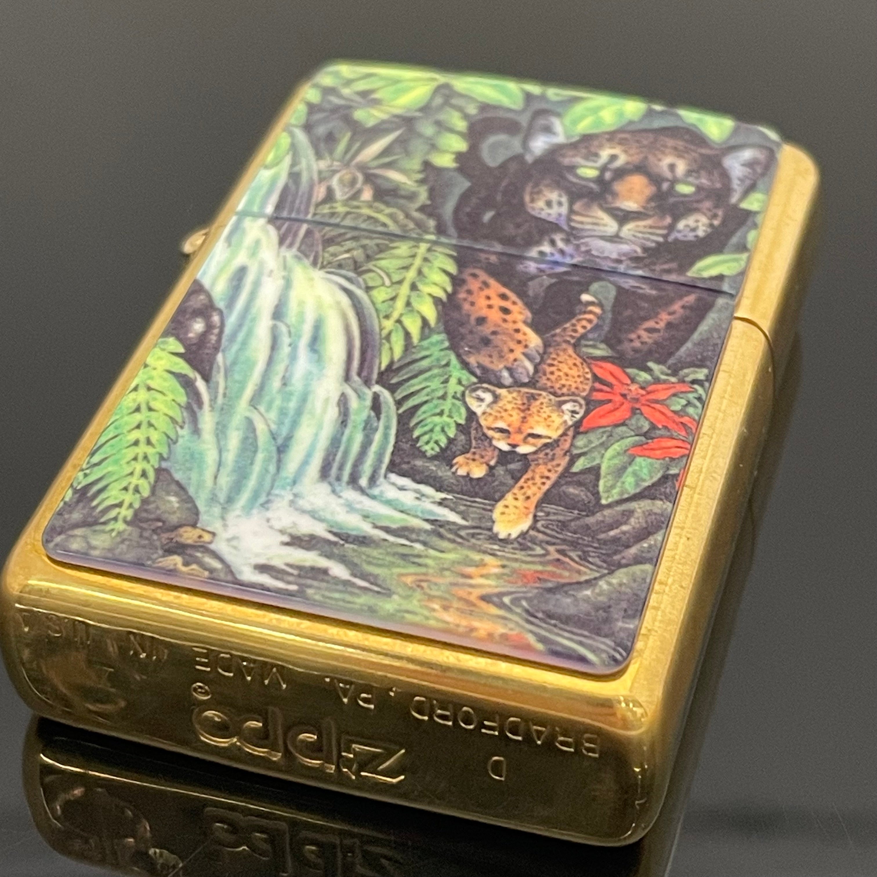 【送料無料】_ Zippo_(ジッポ)_オイルライター _MYSTERIES OF THE_ FOREST_ 未使用品
