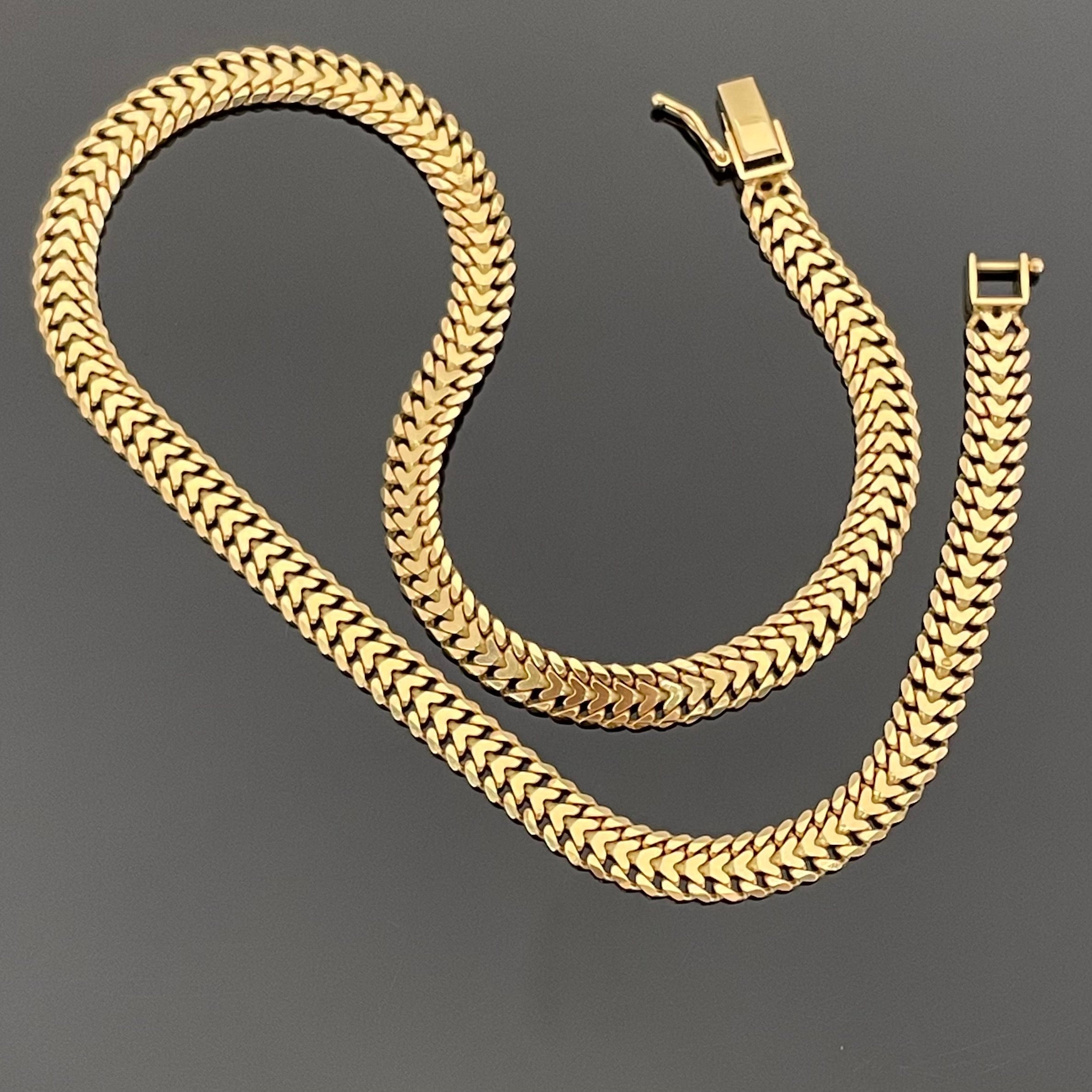 【送料無料】_ ノンブランド _K18デザインネックレス_ 33.8g/40cm _中古品