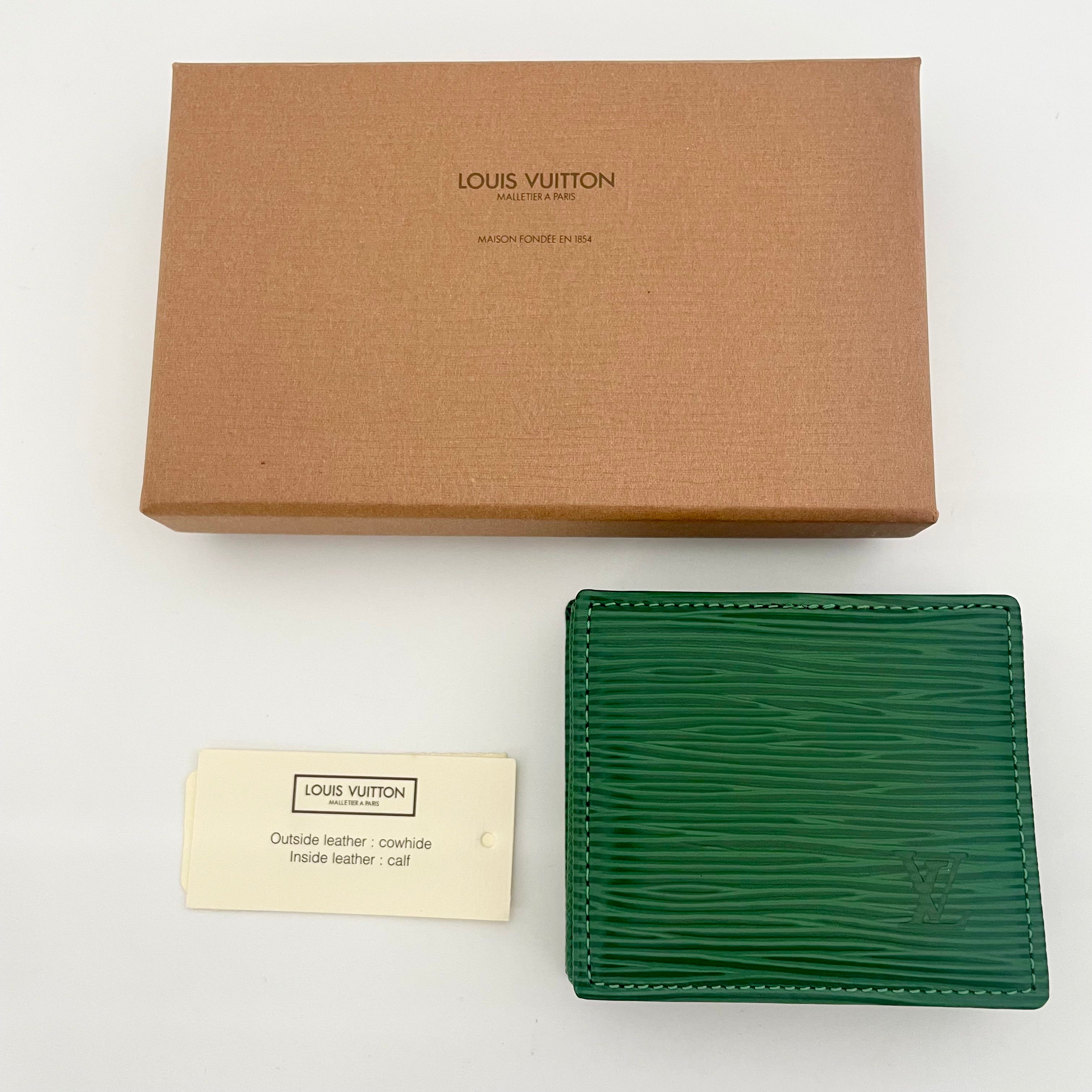 【送料無料】_ LOUIS VUITTON_(ルイヴィトン)_ポルトモネ ボワット _エピ ボルネオグリーン_コインケース M63694 _中古品