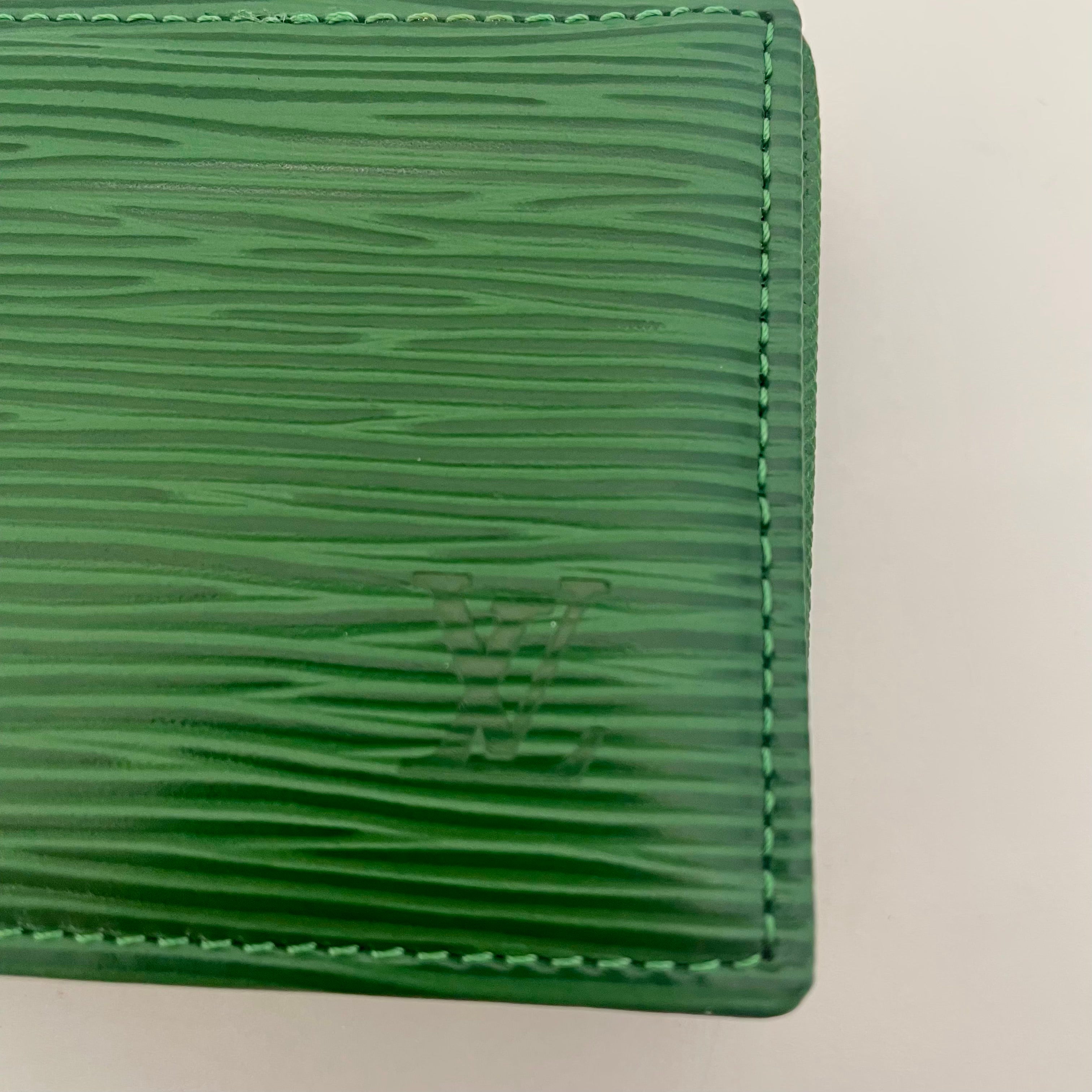 【送料無料】_ LOUIS VUITTON_(ルイヴィトン)_ポルトモネ ボワット _エピ ボルネオグリーン_コインケース M63694 _中古品