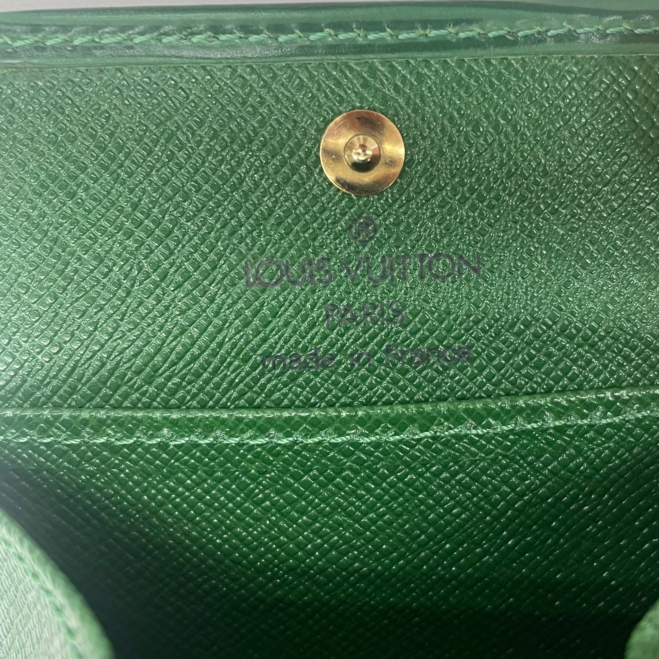 【送料無料】_ LOUIS VUITTON_(ルイヴィトン)_ポルトモネ ボワット _エピ ボルネオグリーン_コインケース M63694 _中古品
