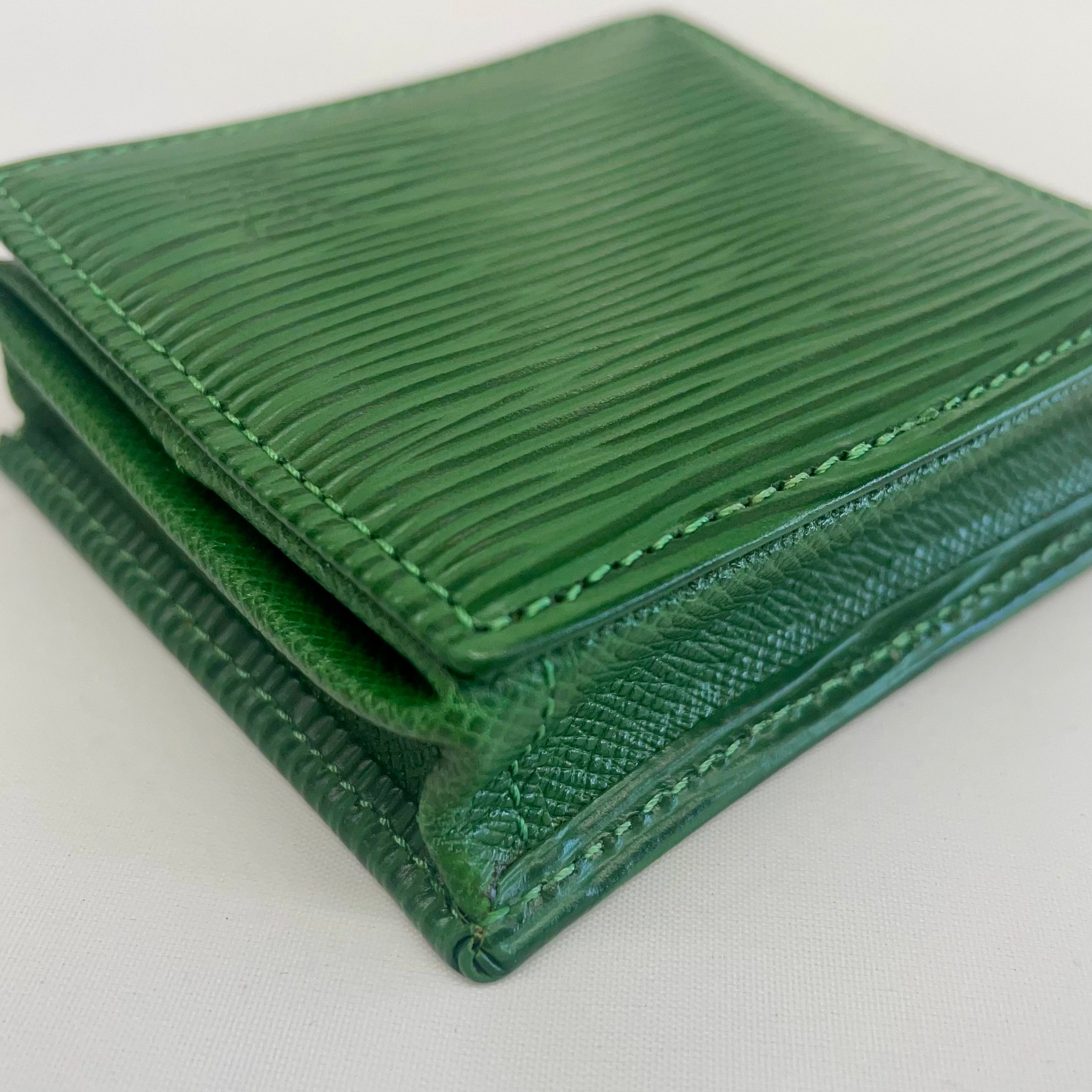 【送料無料】_ LOUIS VUITTON_(ルイヴィトン)_ポルトモネ ボワット _エピ ボルネオグリーン_コインケース M63694 _中古品