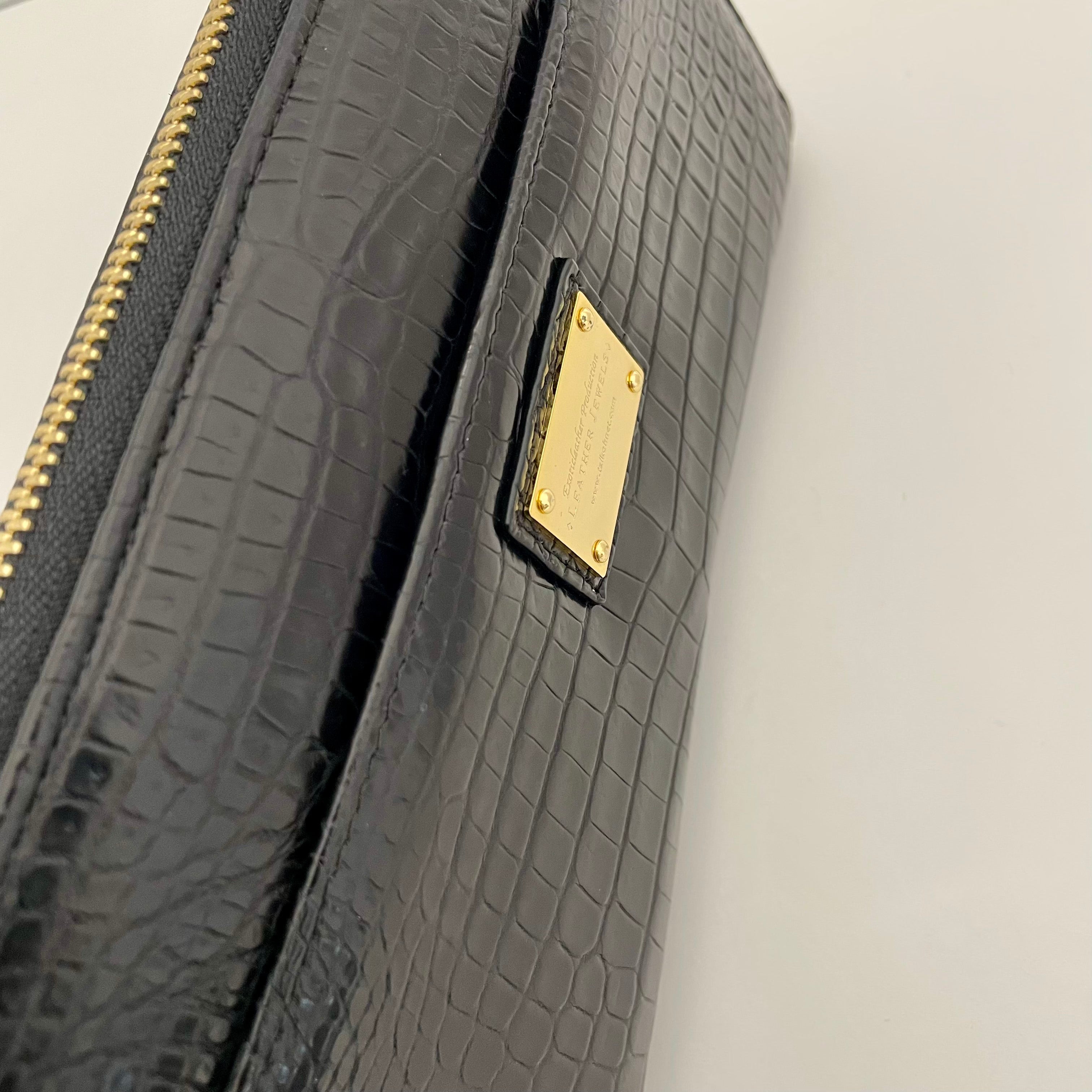 【送料無料】_ レザージュエルズ _クロコダイル _ラウンド長財布 _中古品