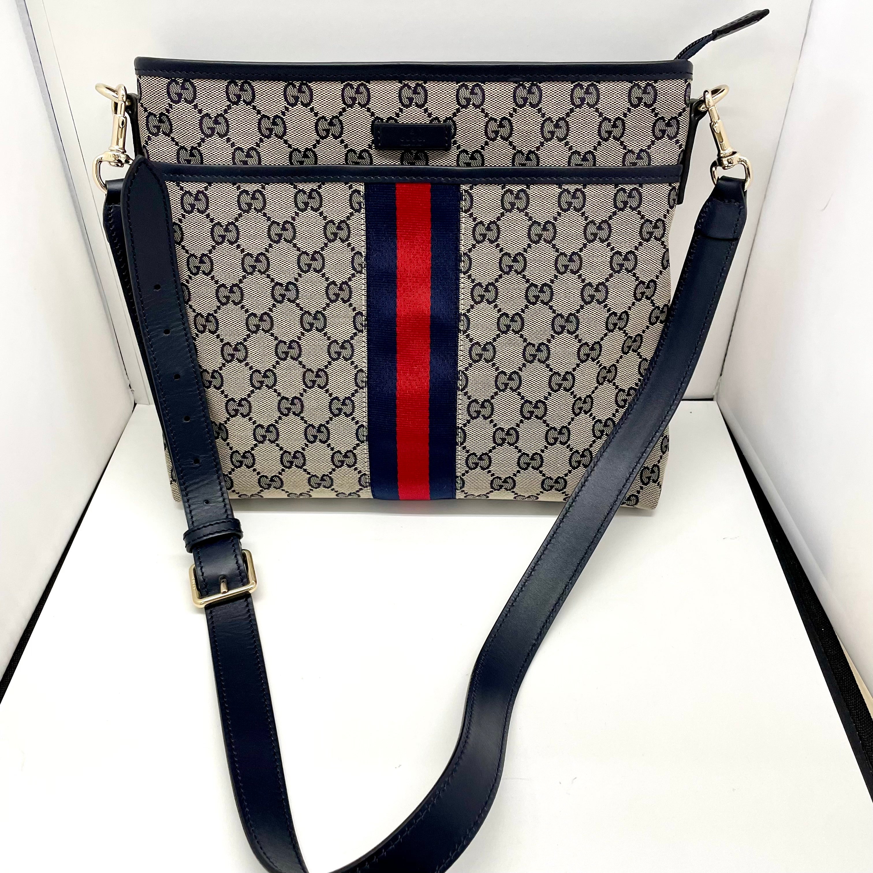GUCCI_（グッチ）_シェリーラインGGキャンバス_ ショルダーバッグ_ 388926_ 中古品