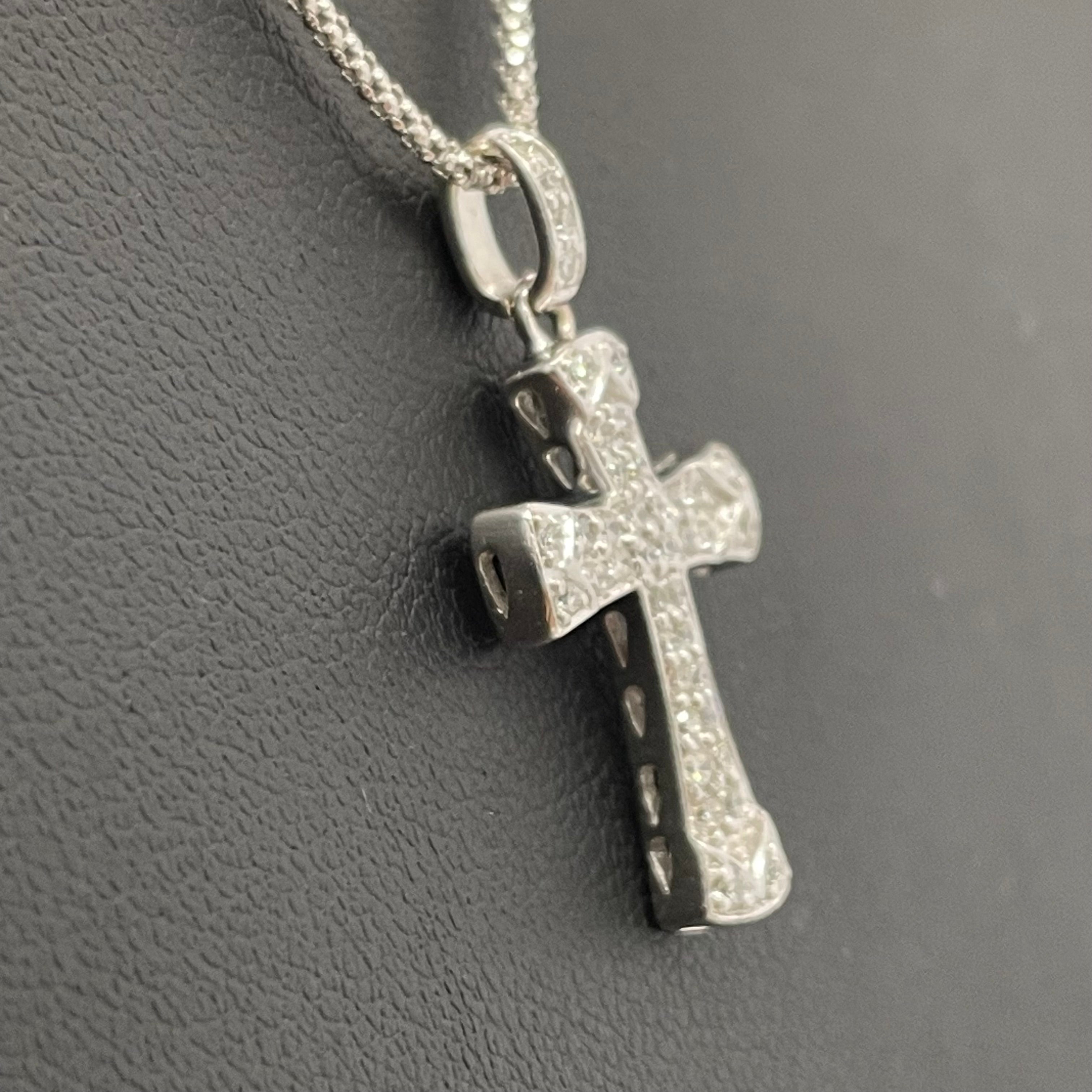 ノンブランド _K18WGダイヤモンドクロス_ ペンダントネックレス_ FD0.35ct/6.0g/50cm_ 中古品