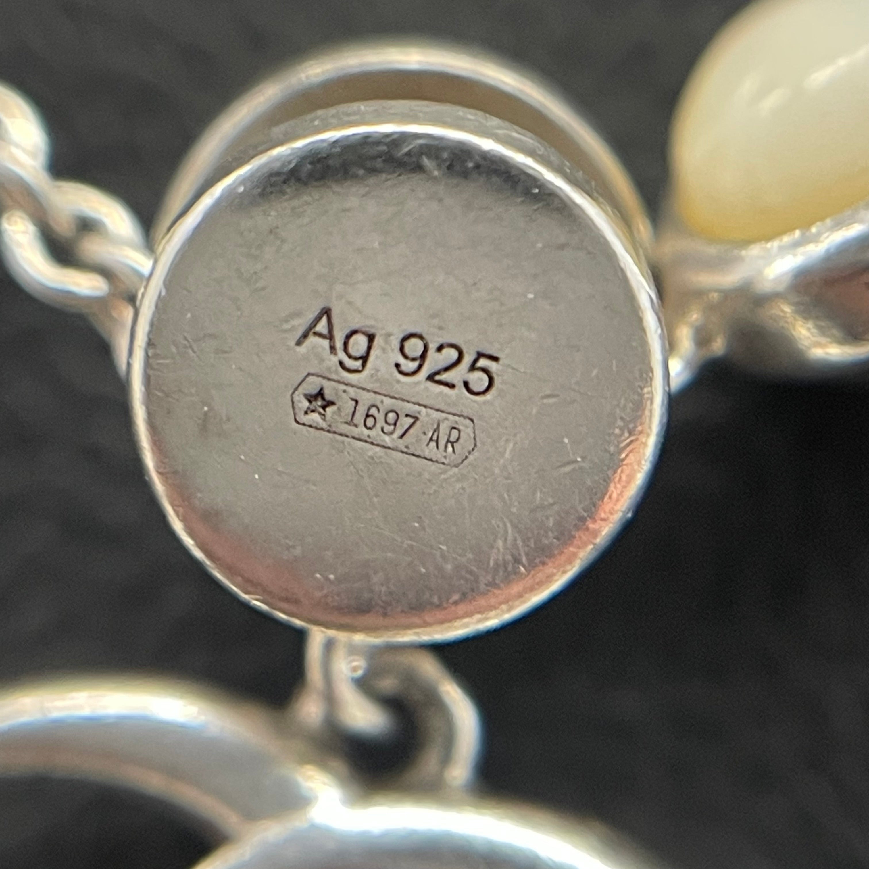 GUCCI（グッチ）_GGペンダントネックレス_ マザーオブパール_ 527399 J8474_ 中古品