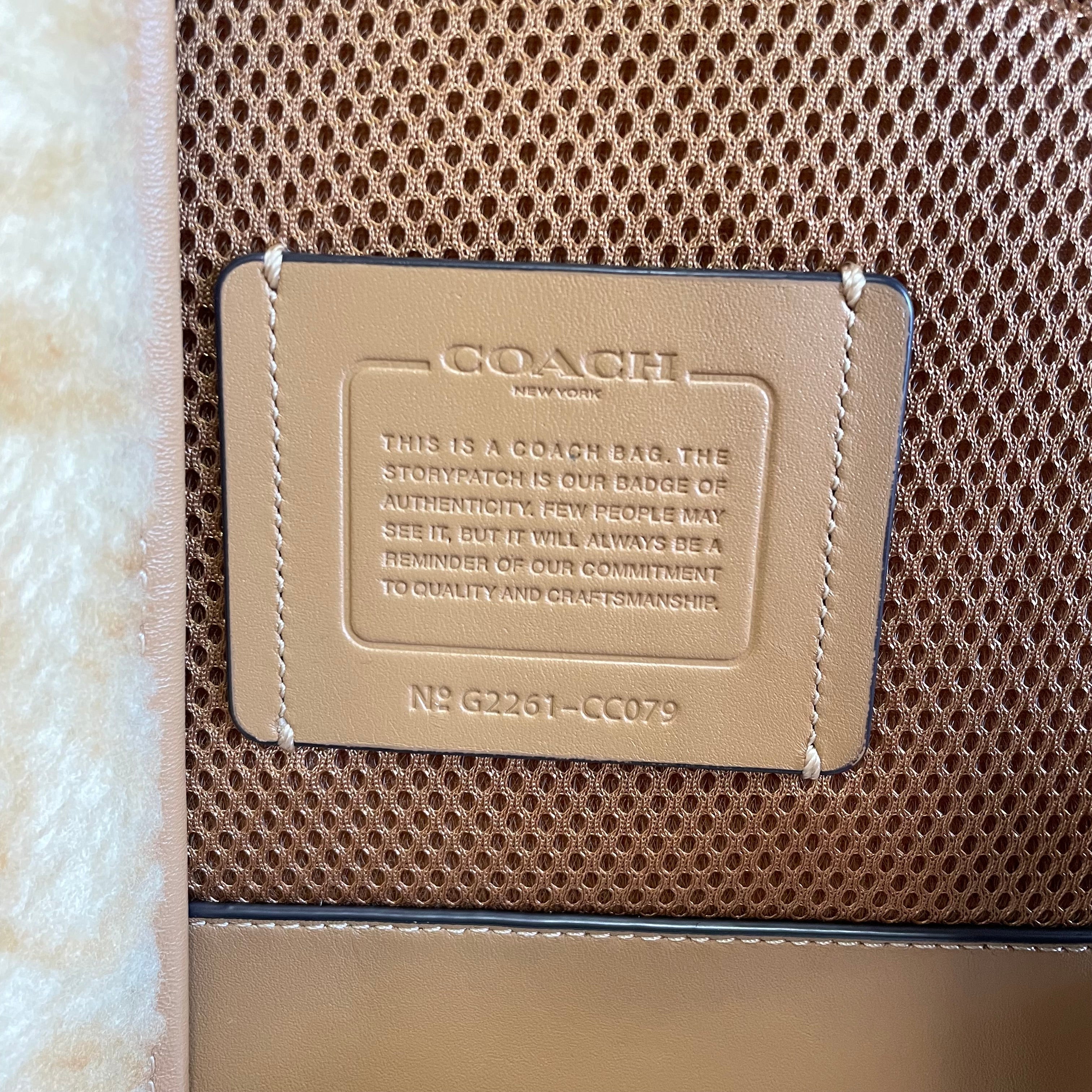 COACH_（コーチ）CC079_チャーター バックパック・_シグネチャー シアリング_中古品