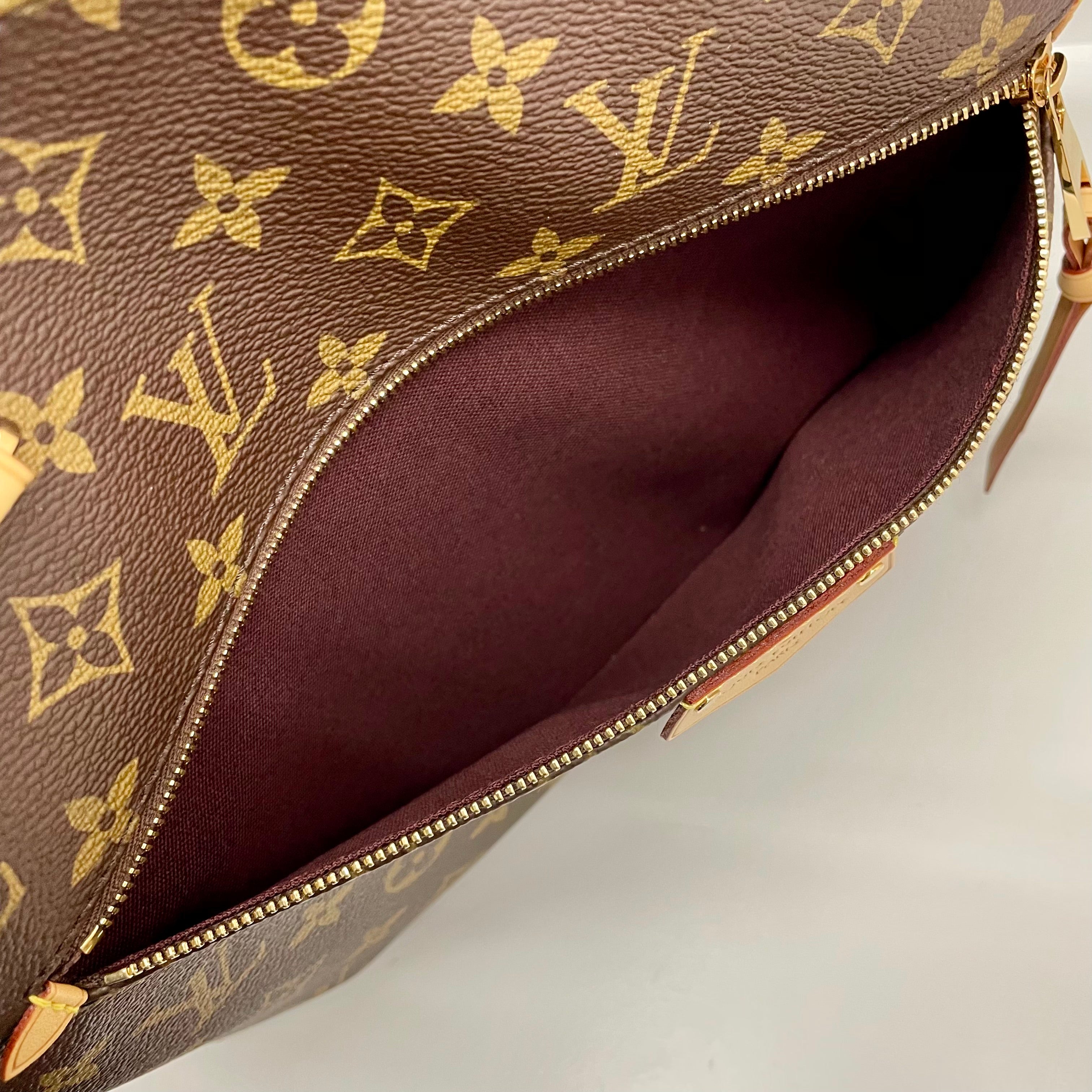 LOUIS VUITTON_（ルイビトン）_モノグラム イエナMM _M42267 _中古品