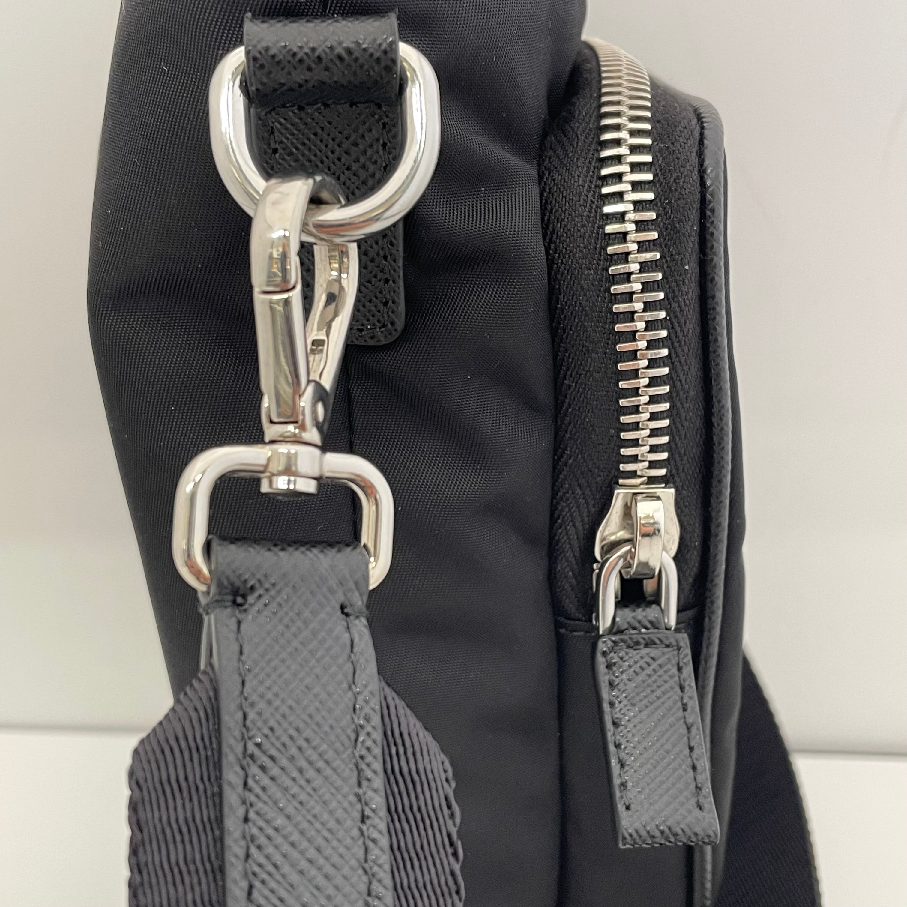PRADA_（プラダ）_Re-Nylon _スマートフォンケース_2ZH155 _中古品