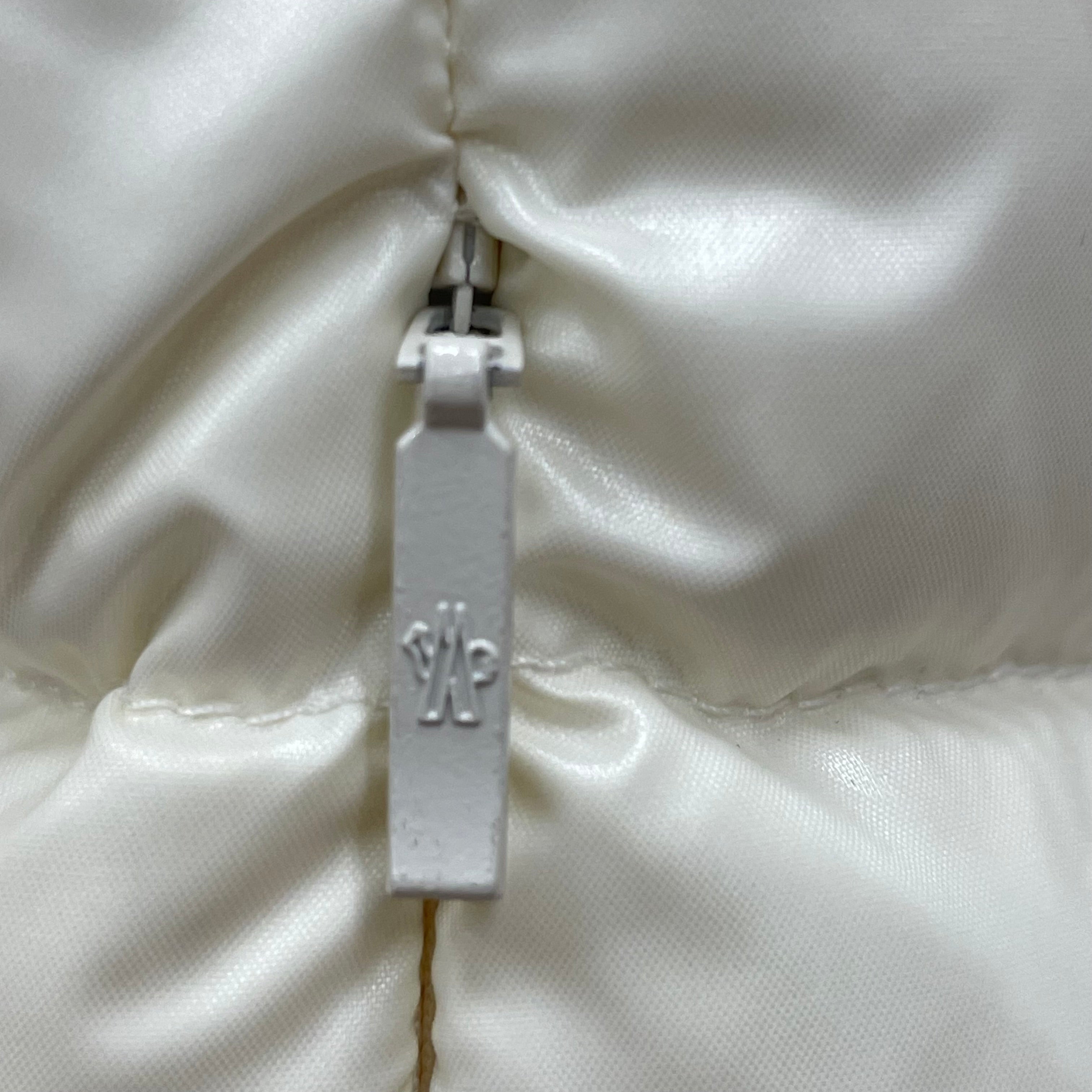MONCLER_（モンクレール）_レディス用ダウンベスト_GHANY GILET _ホワイト サイズ＃1 _中古品
