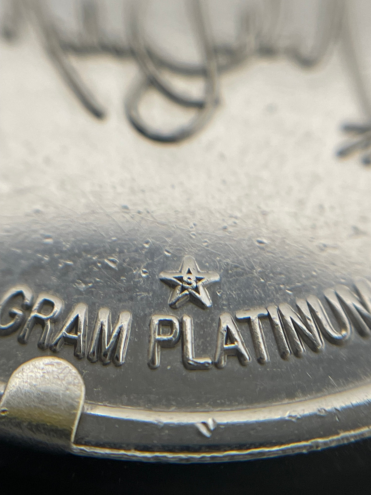 田中貴金属_マイケルジャクソン_BAD Japan Tour 1988_'Let's Be Friends'_公式プラチナコイン１oz _ペンダントトップ_中古品