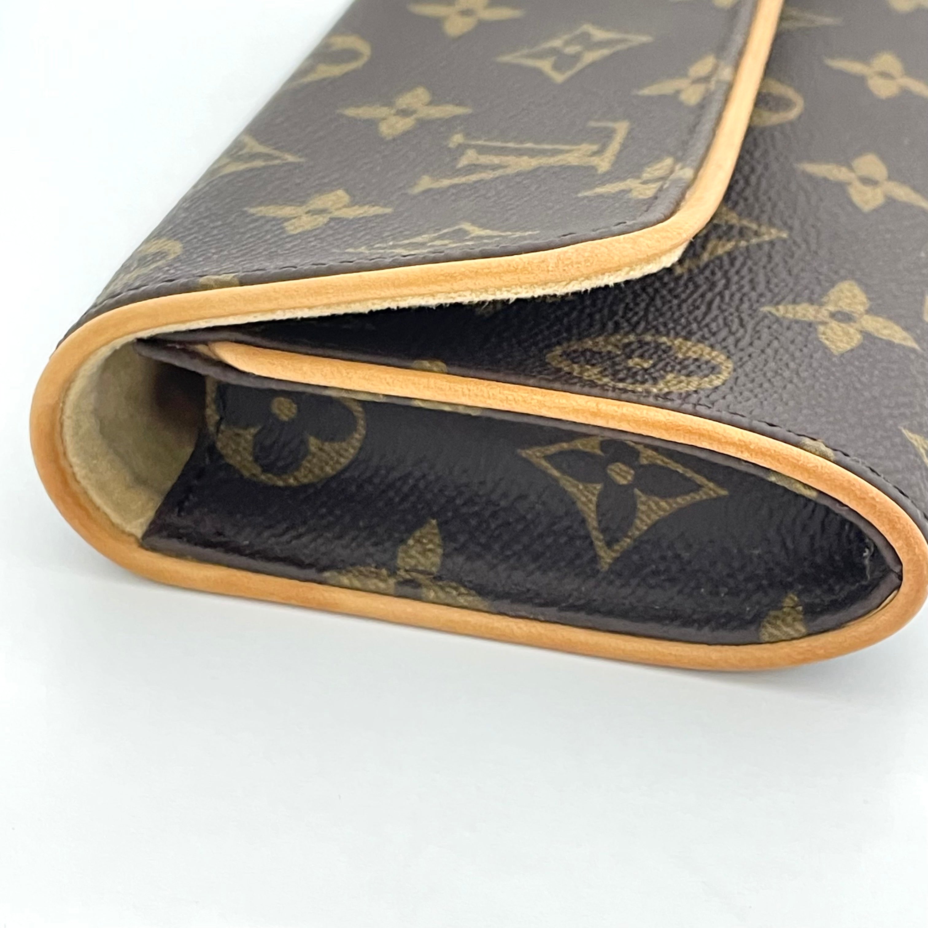 LOUIS VUITTON_（ルイヴィトン）_ポシェットツインPM _モノグラムM51854 _中古品
