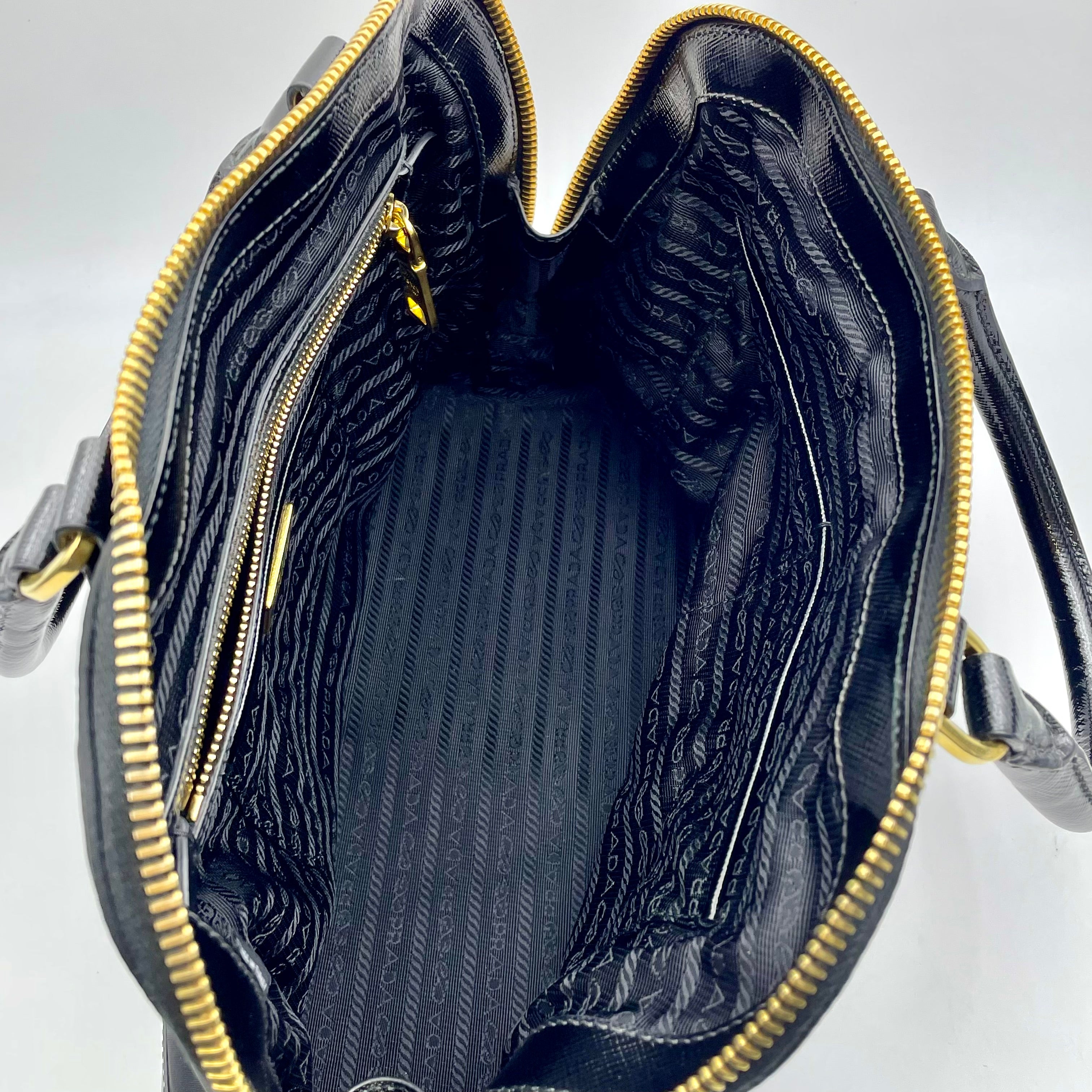 PRADA_（プラダ）_ナイロンxサフィアーノレザー_ハンドバッグ_ BL847B（黒）_中古品