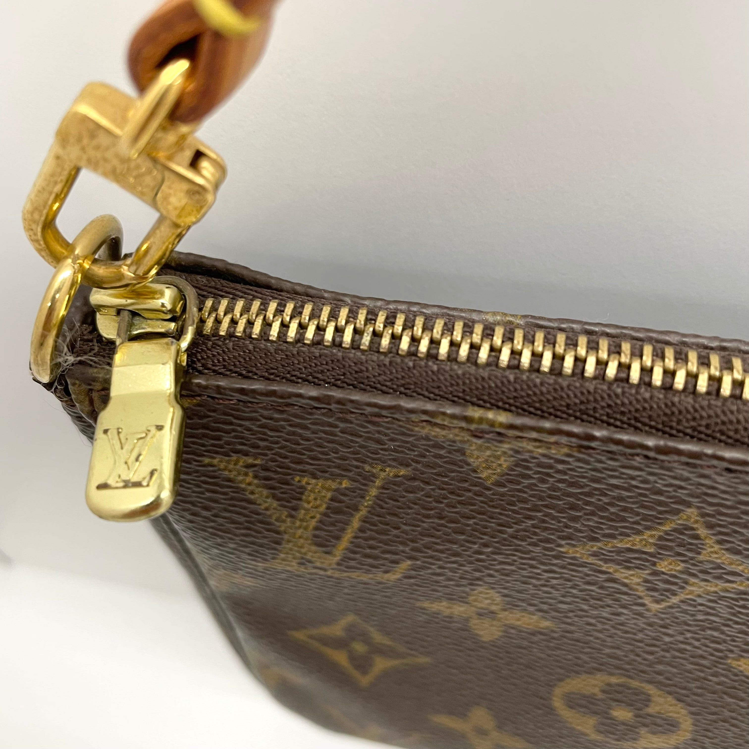 LOUIS VUITTON_（ルイ ヴィトン）_モノグラム _ポシェットアクセソワール_ M51980_ 中古品