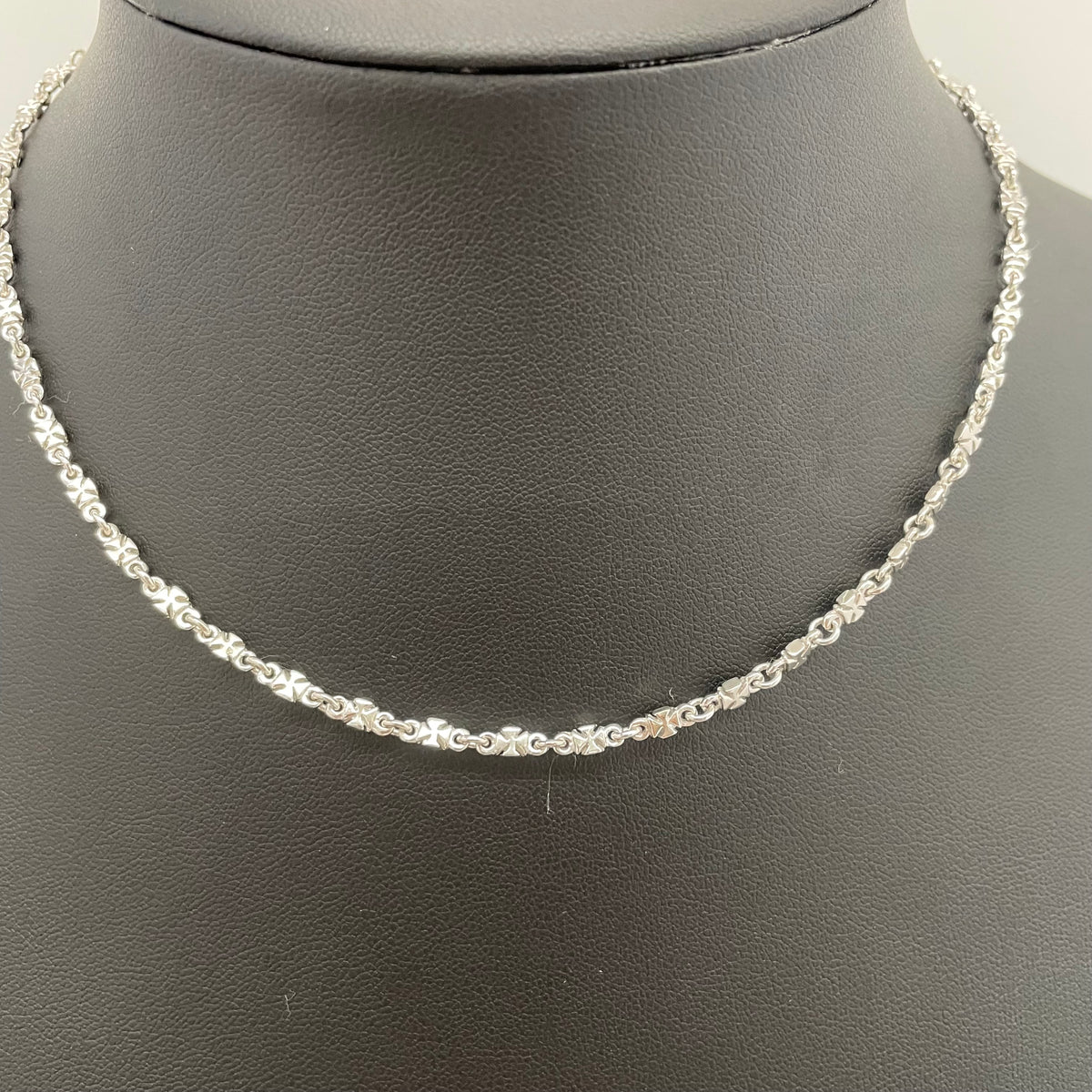 Loree Rodin_（ローリーロドキン）_クロスリンクチェーン_ネックレス 18K/18.1g/40cm_ 中古品