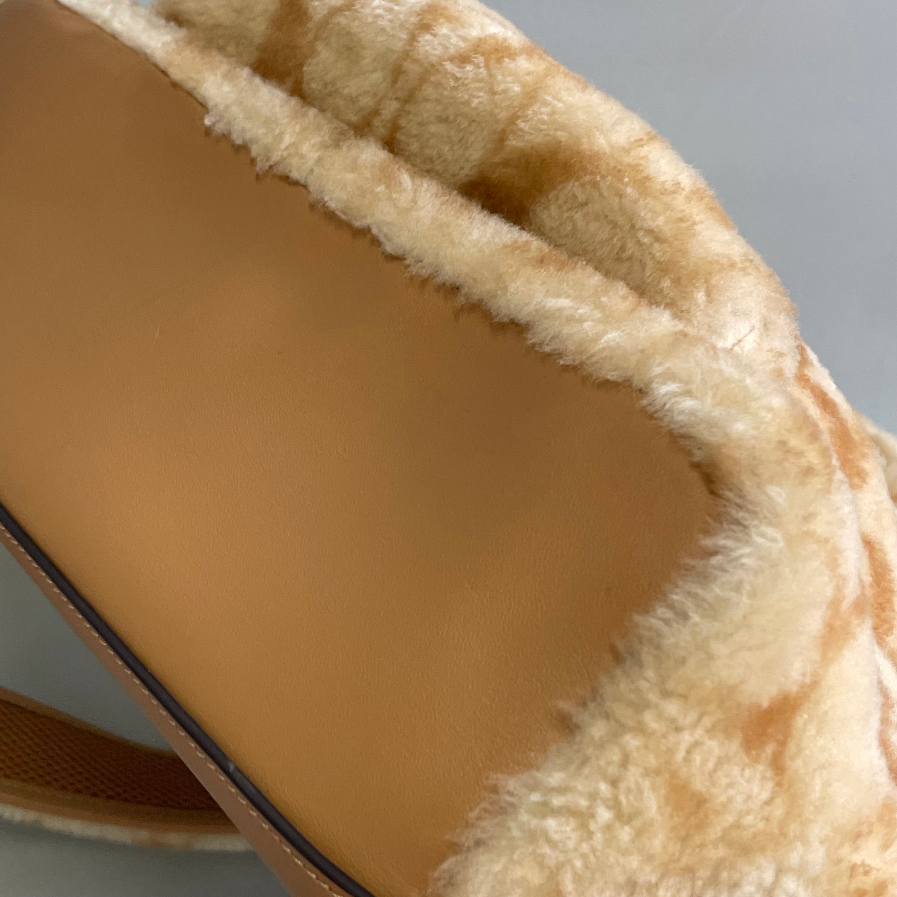COACH_（コーチ）CC079_チャーター バックパック・_シグネチャー シアリング_中古品