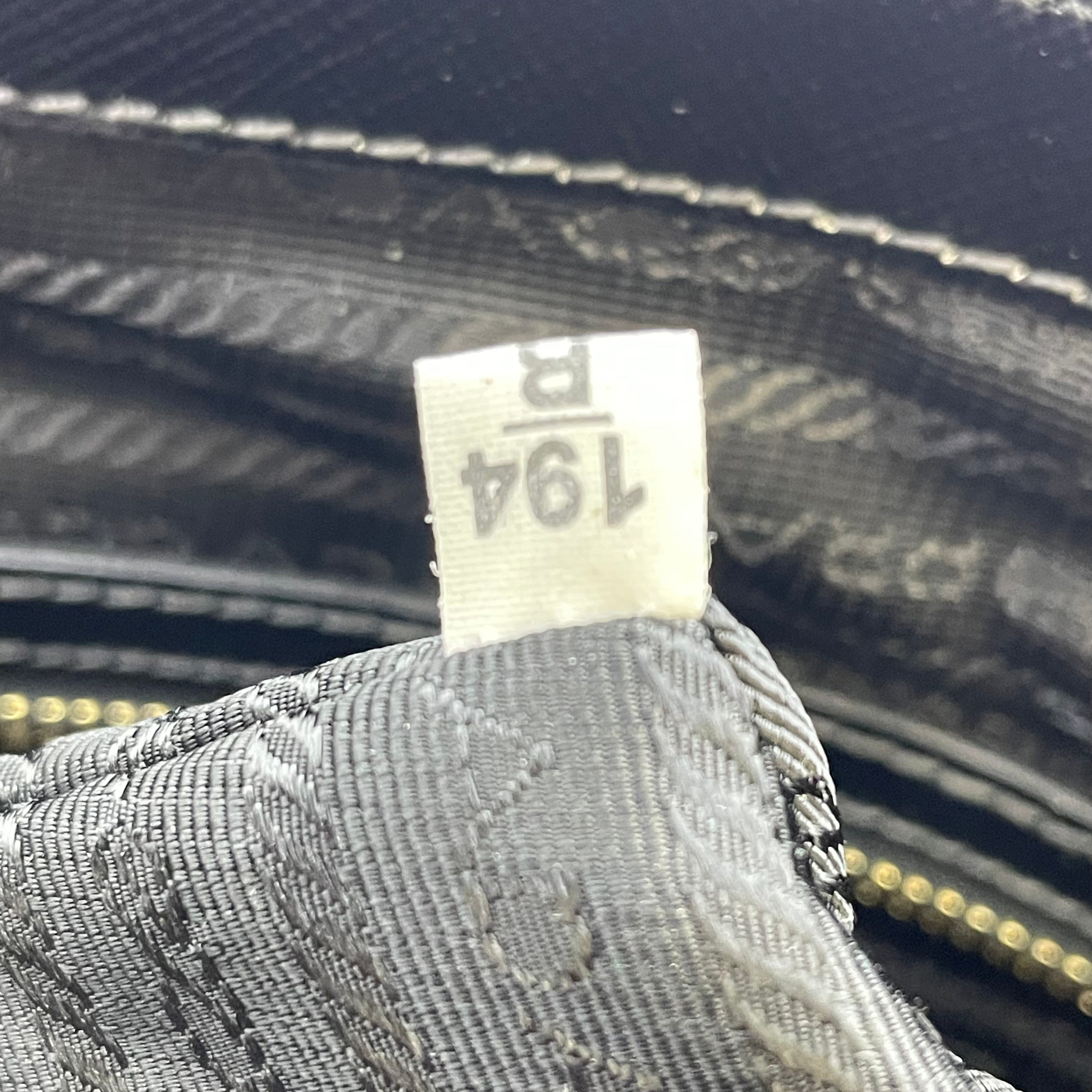 PRADA_（プラダ）_ナイロンxサフィアーノレザー_ハンドバッグ_ BL847B（黒）_中古品