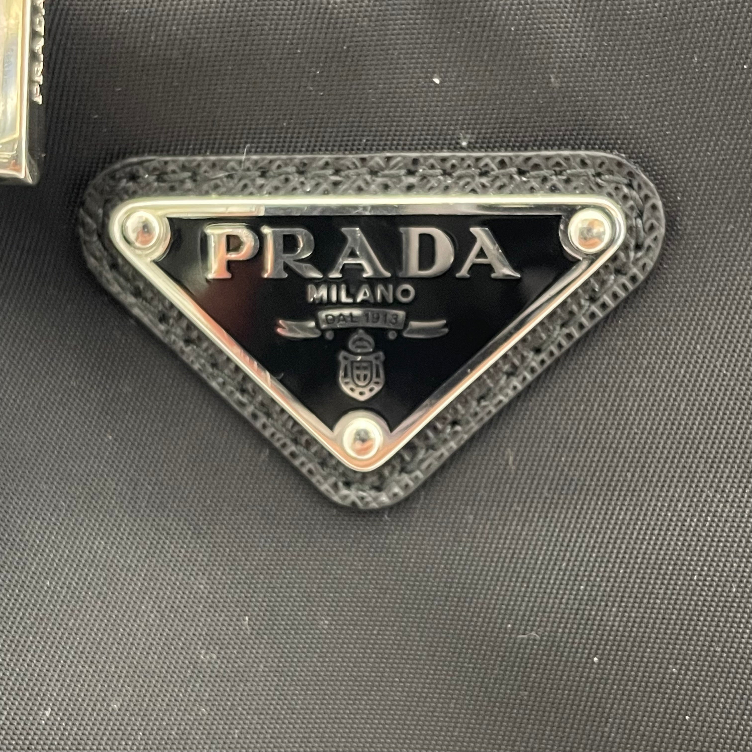 PRADA_（プラダ）_Re-Nylon _スマートフォンケース_2ZH155 _中古品