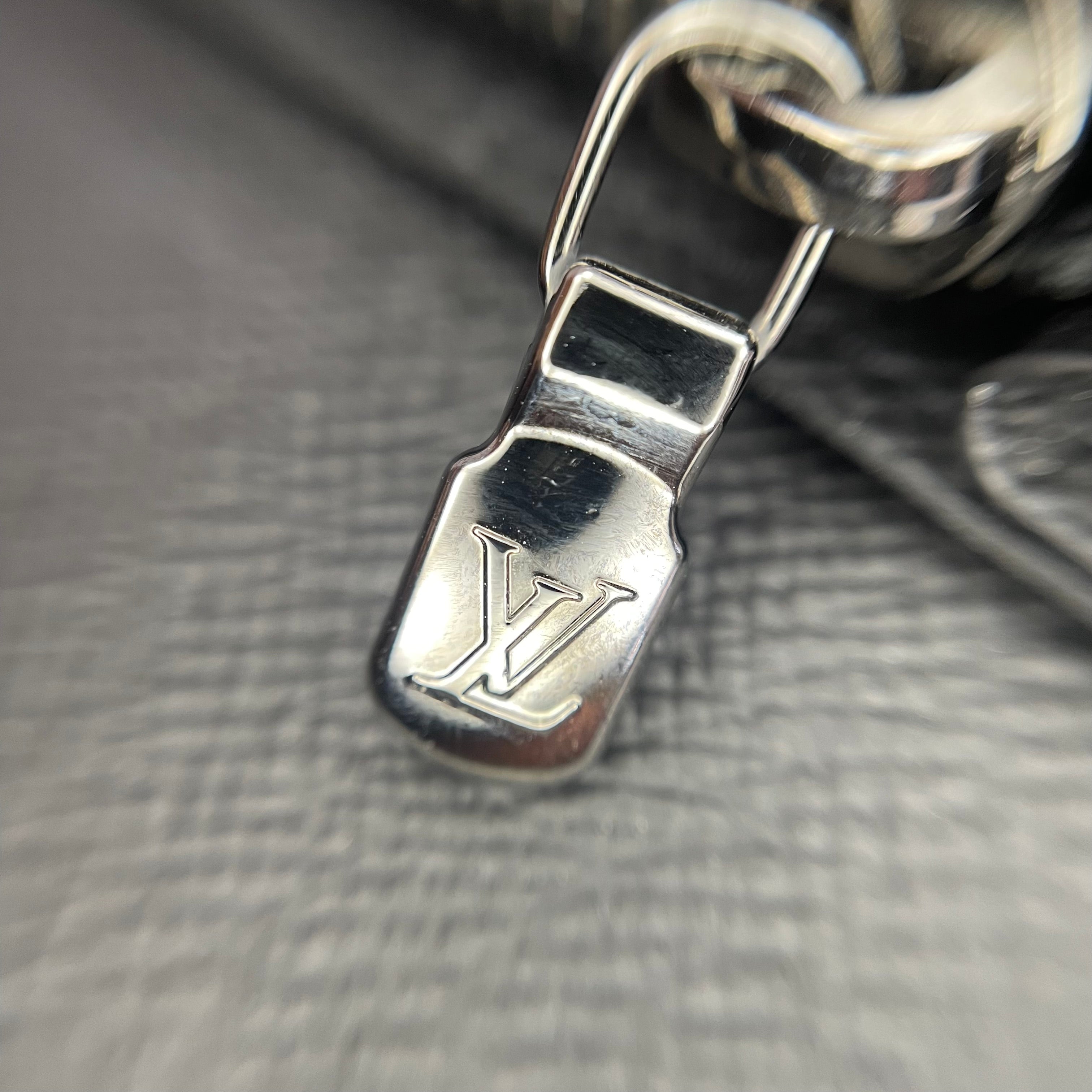 LOUIS VUITTON_（ルイヴィトン）_ポルトフォイユ･ブラザ _M61697 _中古品