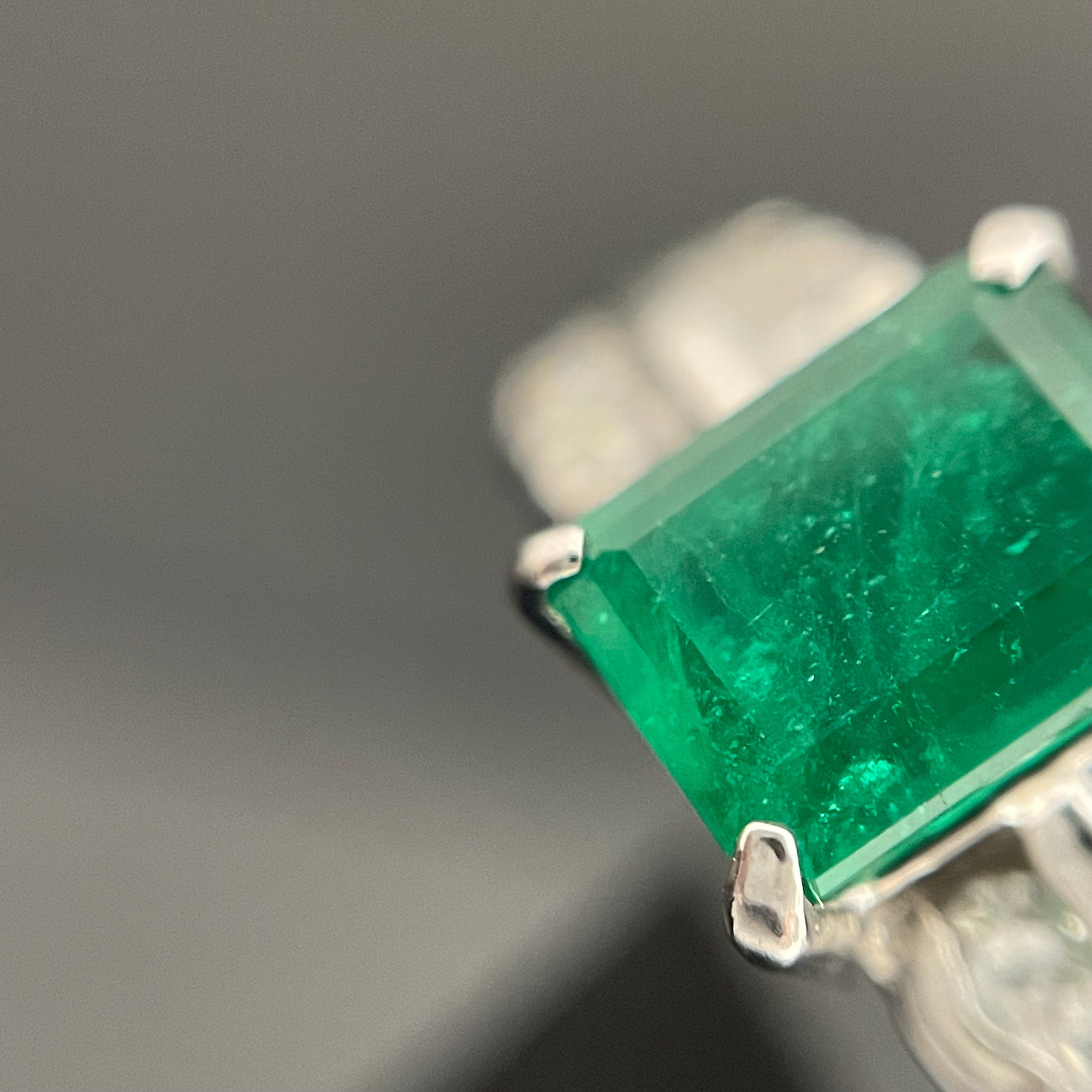 ノンブランド _エメラルド指輪（リング）_E1.16ct/FD0.57ct_Pt900／6.8g/＃15号_中古品