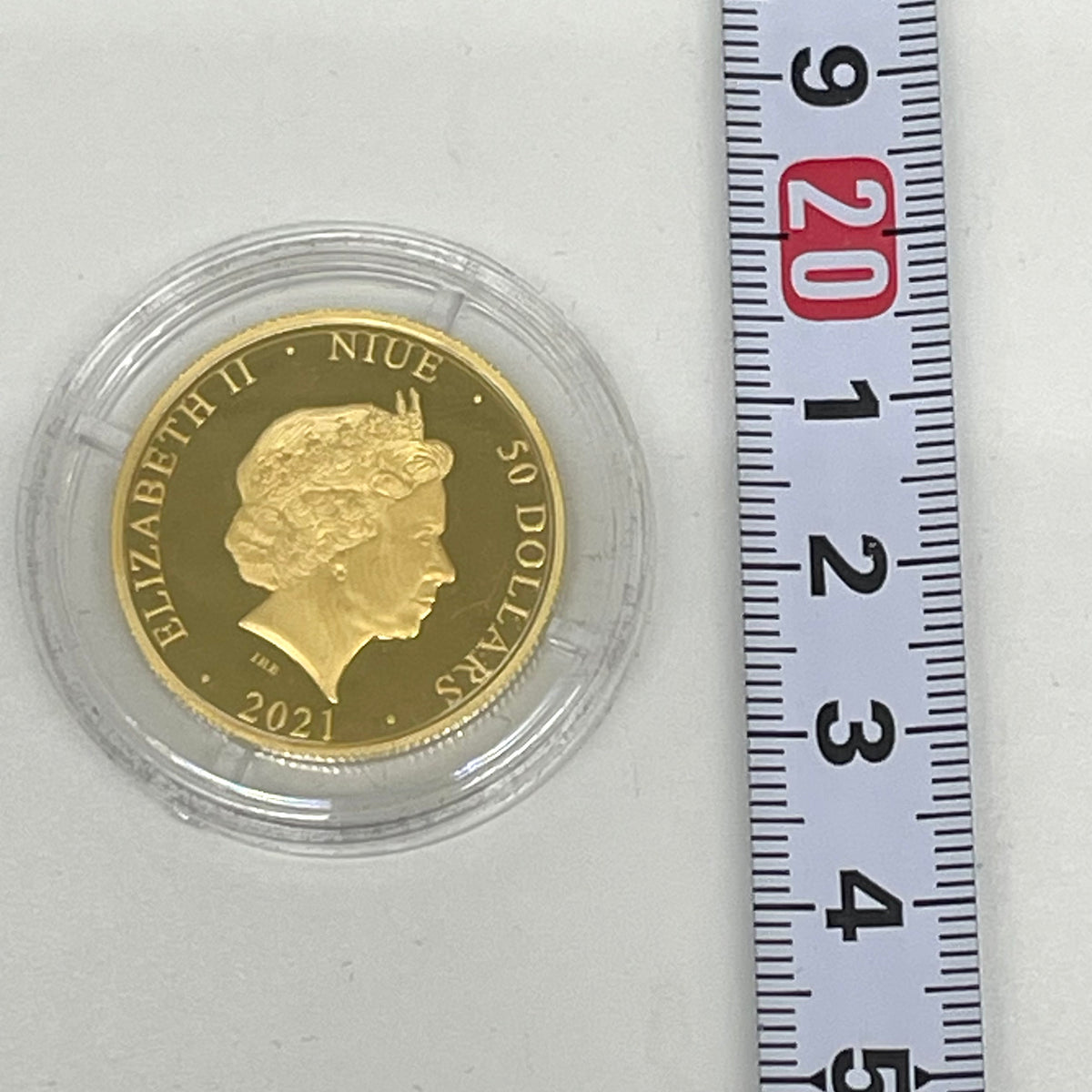 ウルトラマン55周年記念 _300個限定 1/2oz金貨_ 未使用品