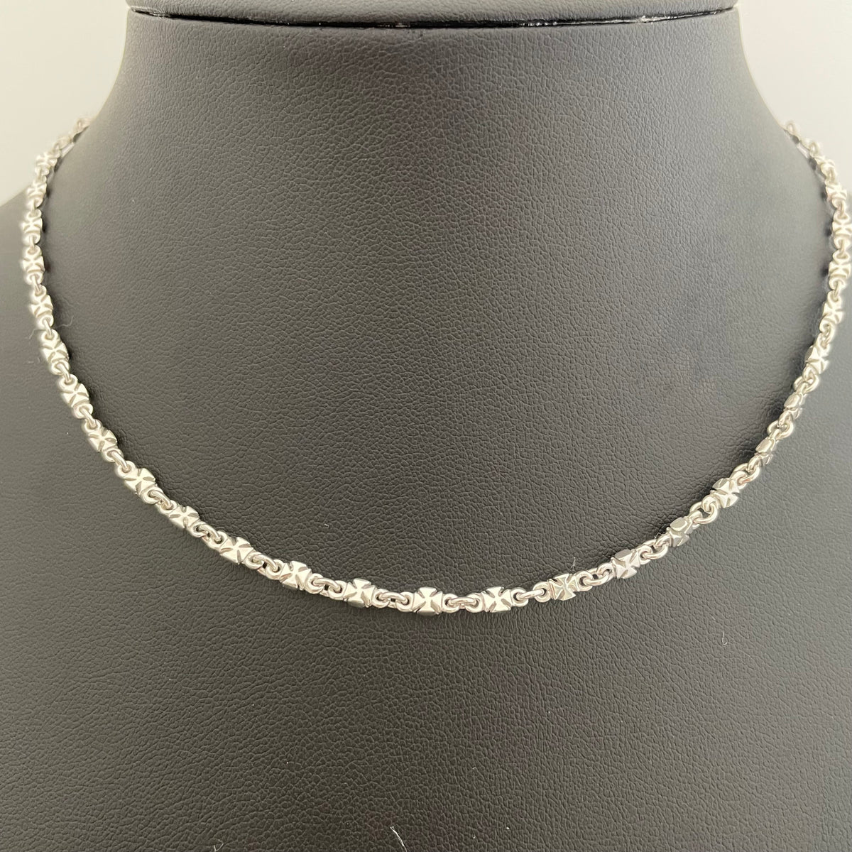 Loree Rodin_（ローリーロドキン）_クロスリンクチェーン_ネックレス 18K/18.1g/40cm_ 中古品