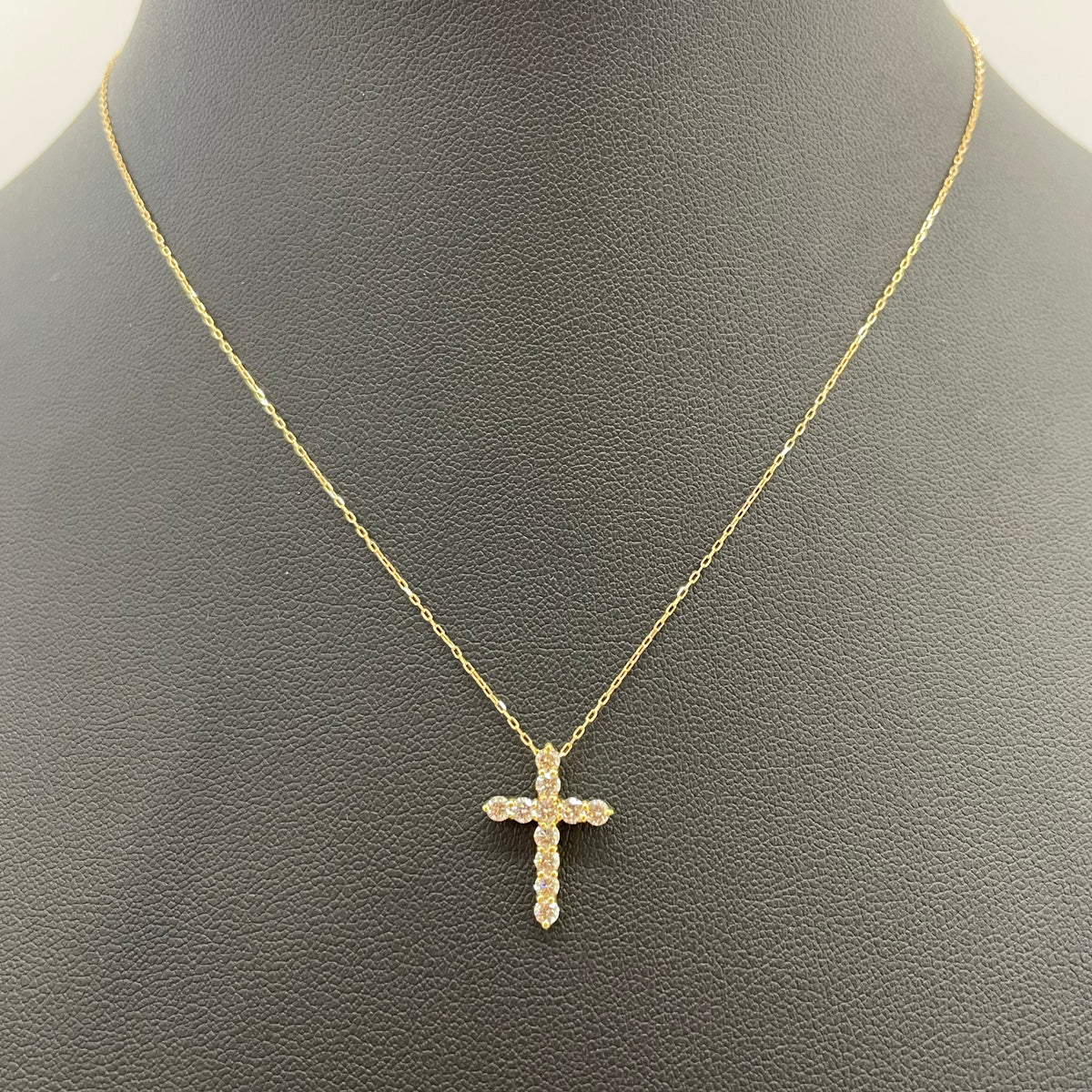 ノンブランド _K18ダイヤモンドクロス _ペンダントネックレス_ FD0.50ct/1.6g/40cm_ 中古品