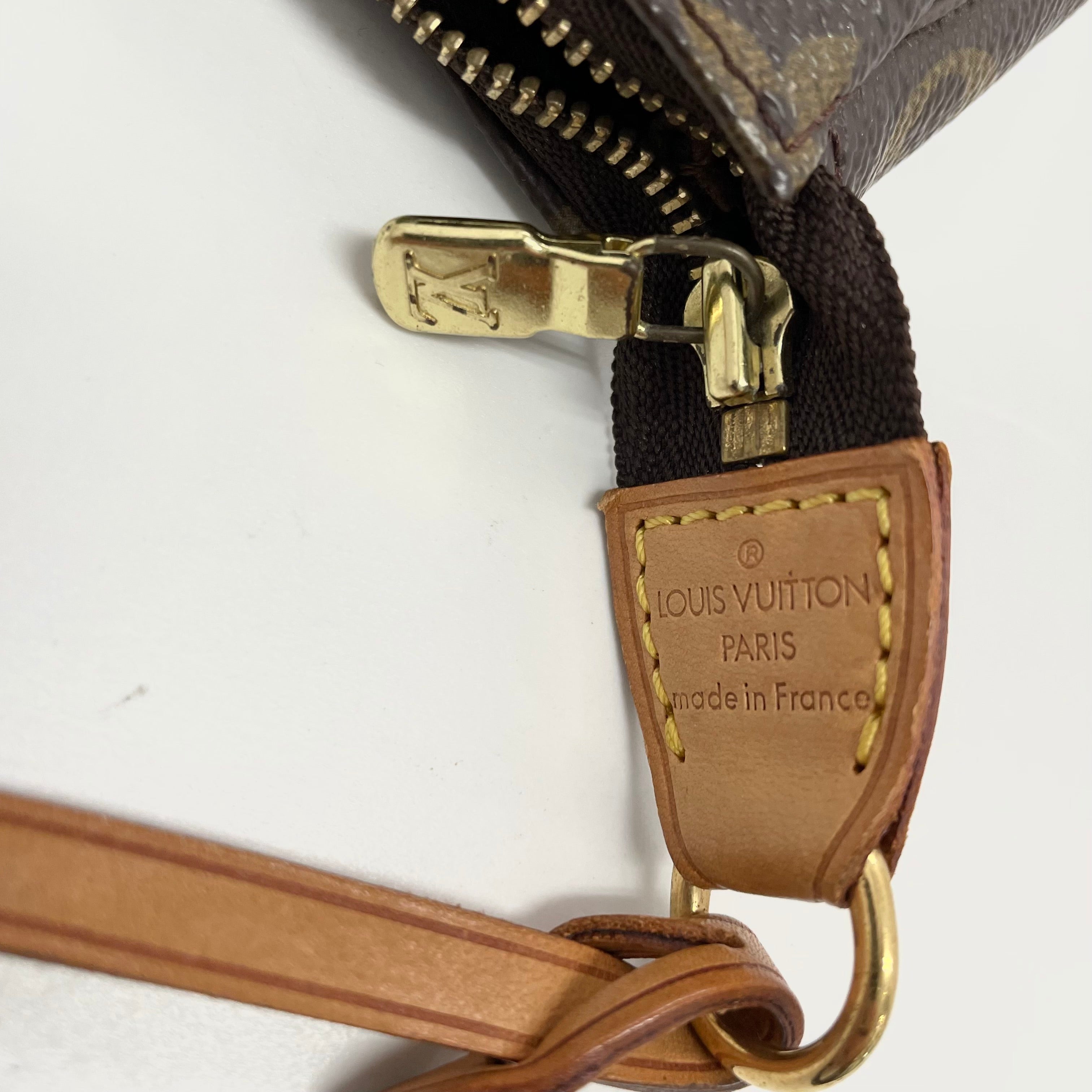 LOUIS VUITTON_（ルイ ヴィトン）_モノグラム _ポシェットアクセソワール_ M51980_ 中古品