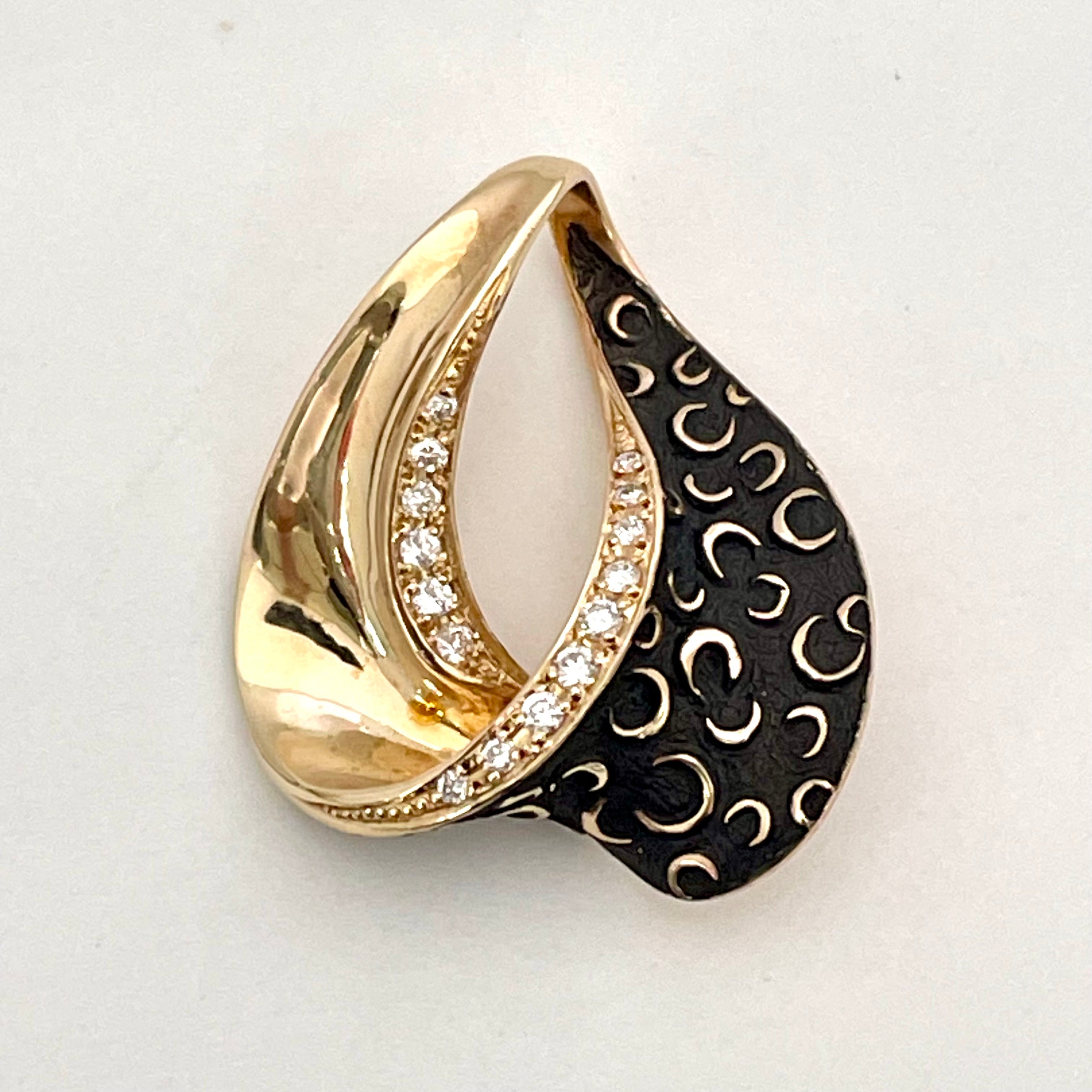 石川 義雄 _ペンダントトップ _K10/FD0.33ct/8.3g_中古品