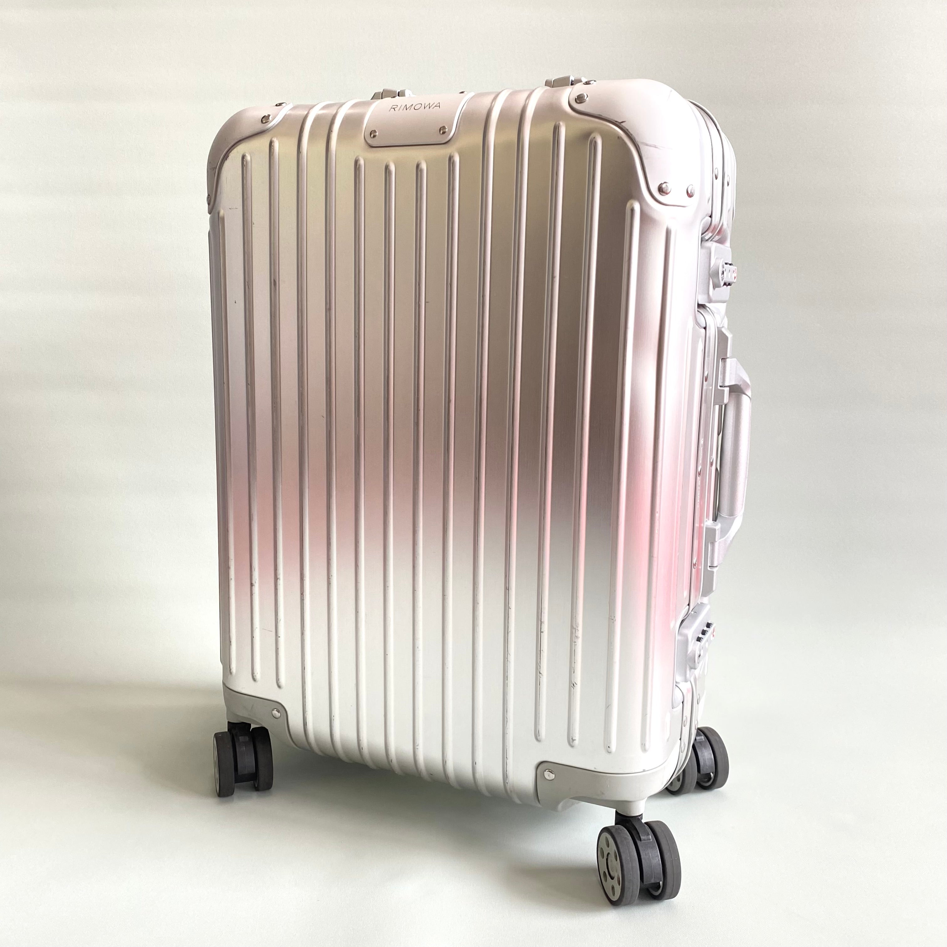 【送料無料】_RIMOWA_（リモワ）_ORIGINAL キャビン S_92552004 アルミニウム_シルバー 31L 4輪 スーツケース_中古品