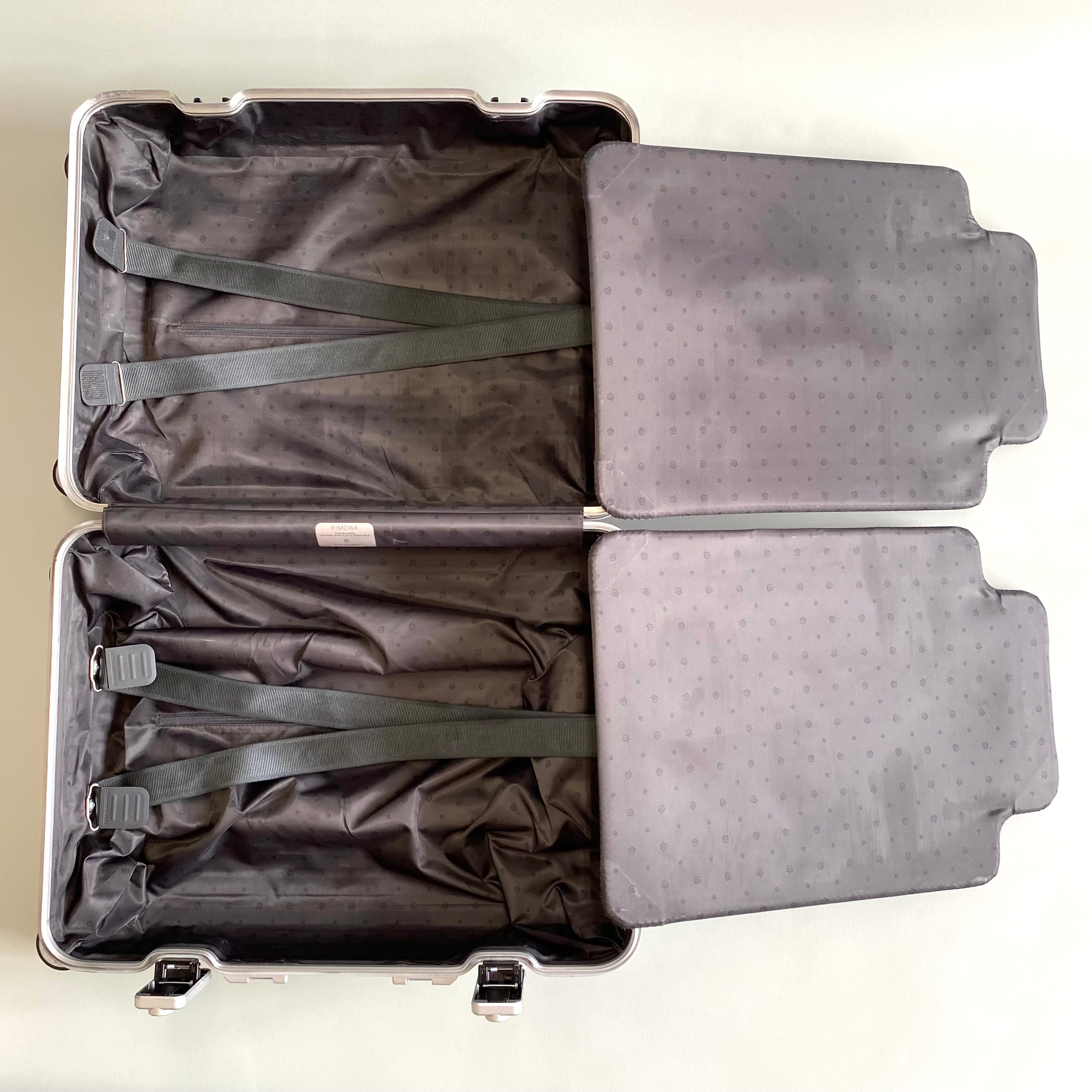 【送料無料】_RIMOWA_（リモワ）_ORIGINAL キャビン S_92552004 アルミニウム_シルバー 31L 4輪 スーツケース_中古品