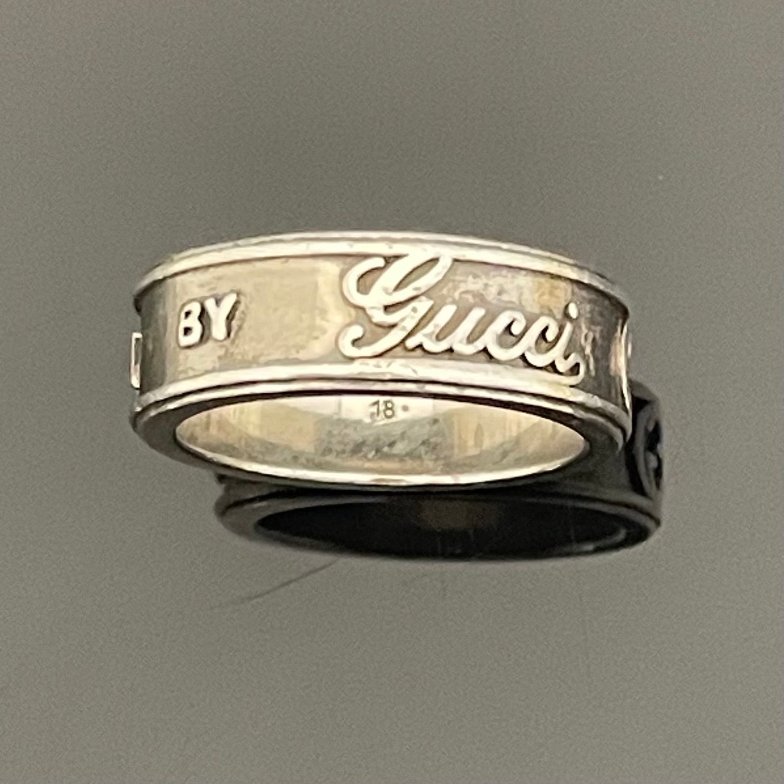 【送料無料】_ GUCCI_（グッチ）_ヴィンテージロゴリング_ SV925＃17号 _中古品