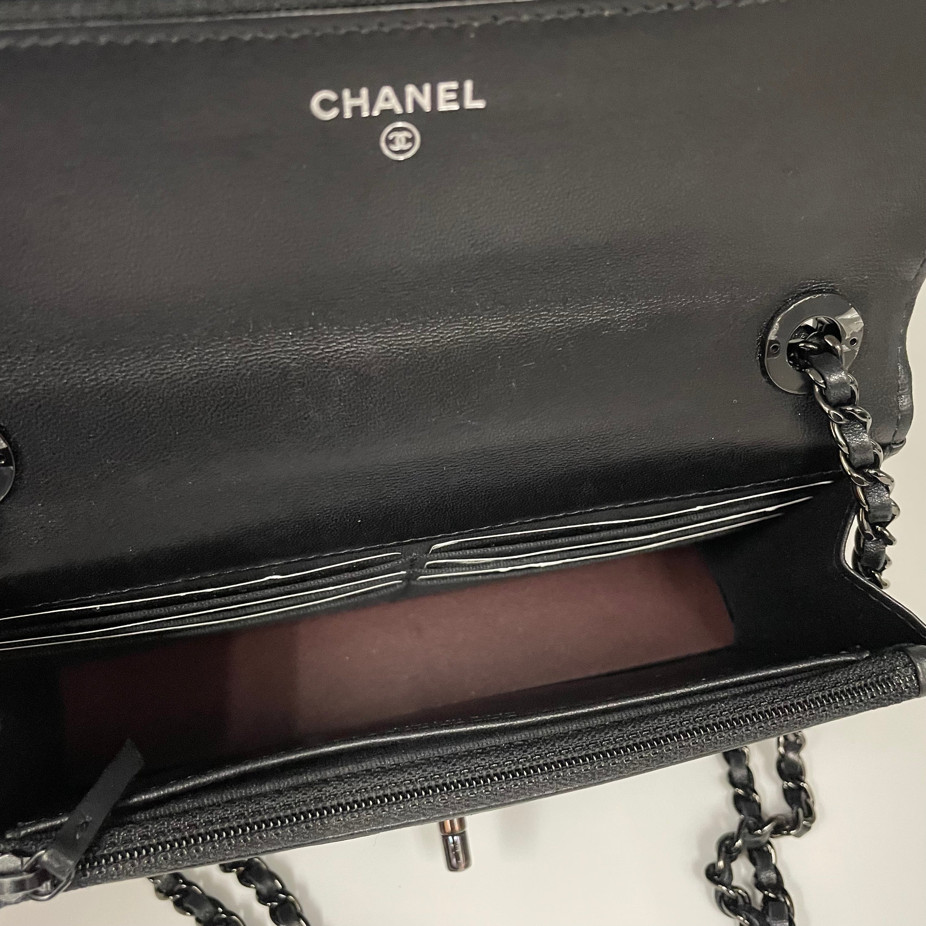 【送料無料】_ CHANEL_（シャネル）_チェーンウォレット _ソーブラック _ラムスキン_ 中古品
